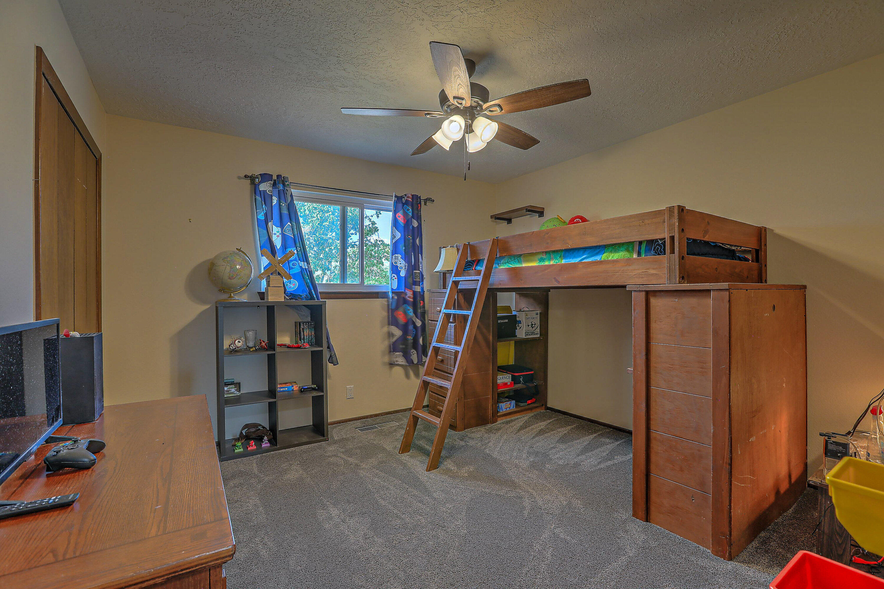 7421 WOODAL Street NE