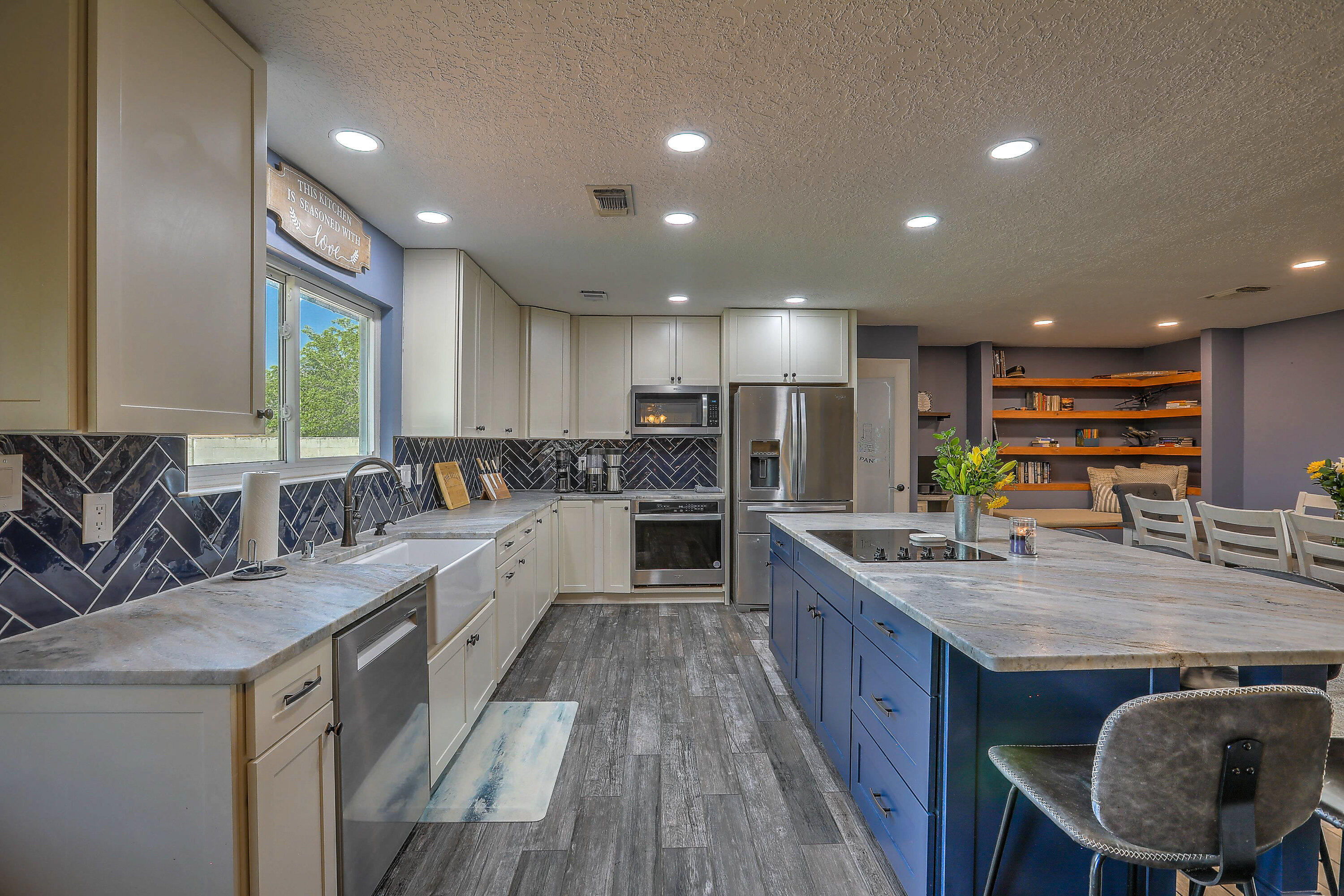 7421 WOODAL Street NE