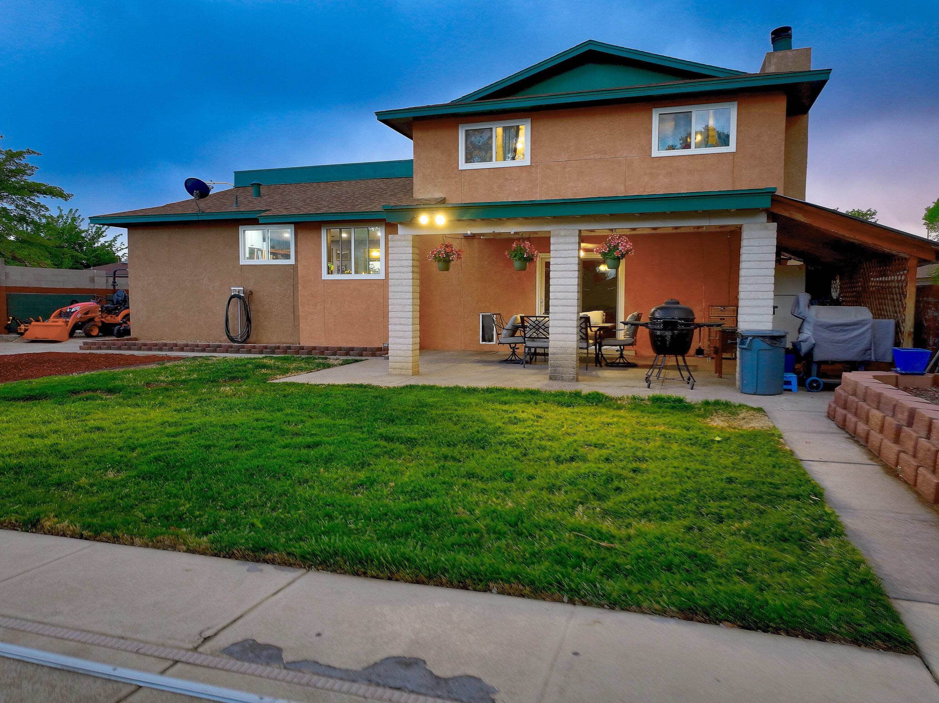 7421 WOODAL Street NE