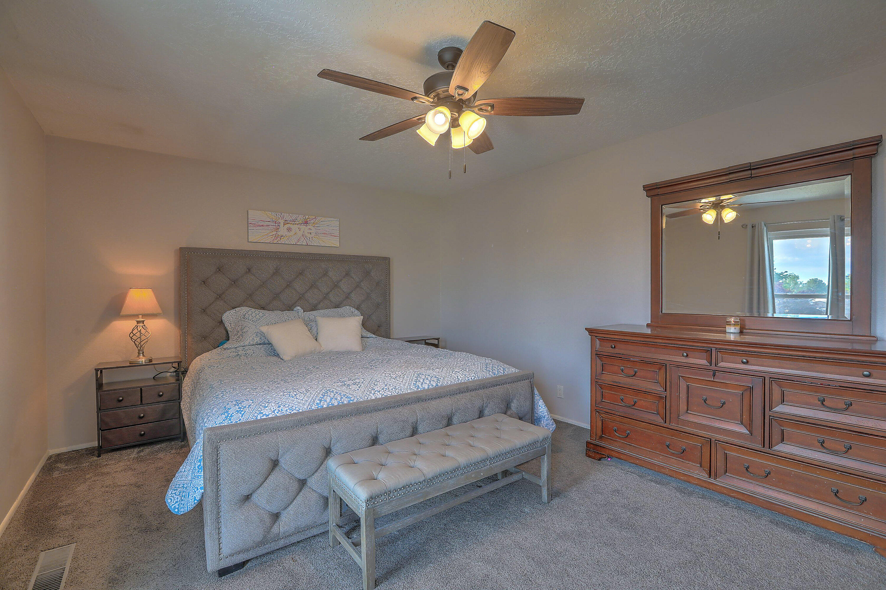 7421 WOODAL Street NE