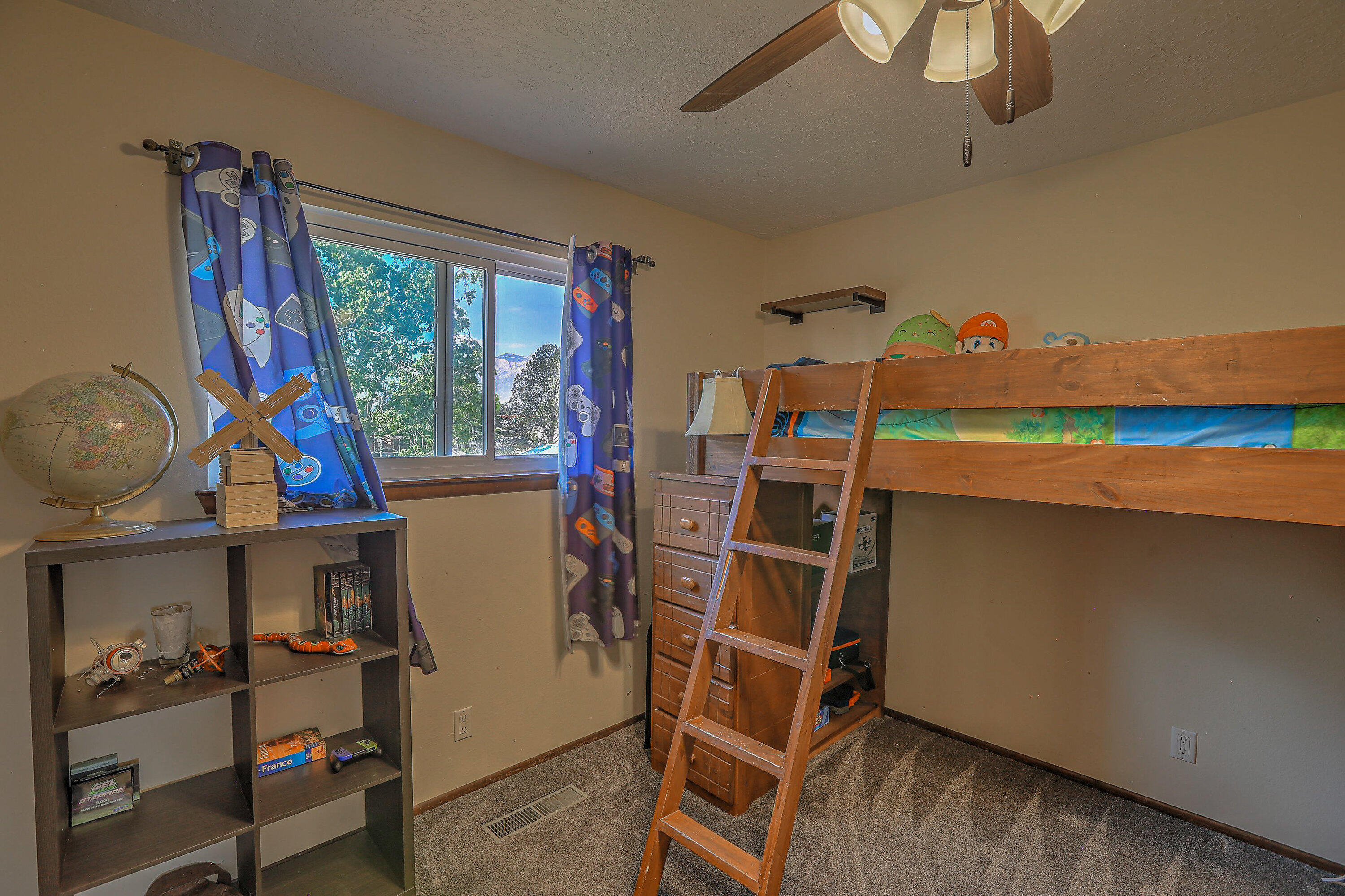 7421 WOODAL Street NE