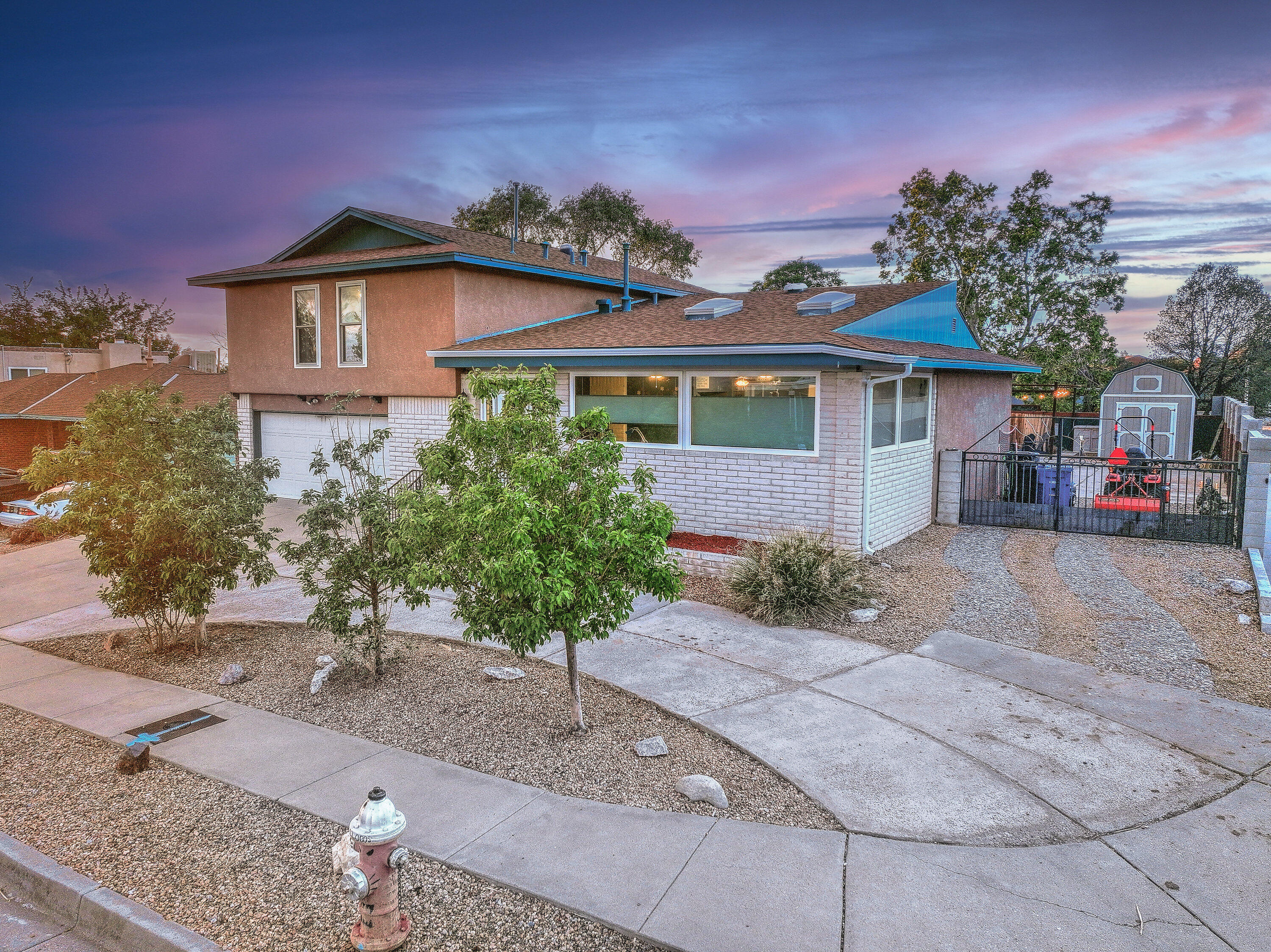 7421 WOODAL Street NE