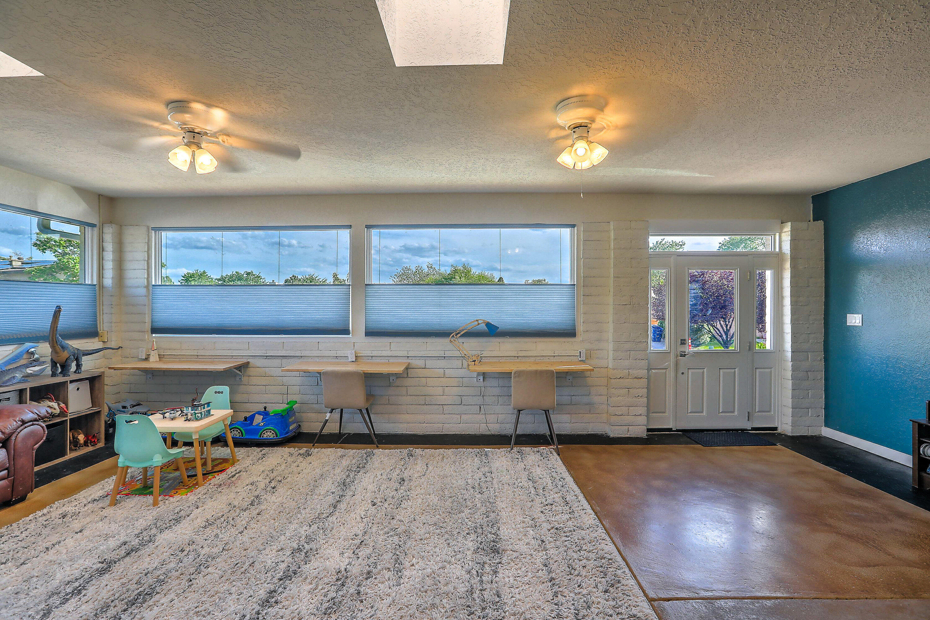 7421 WOODAL Street NE