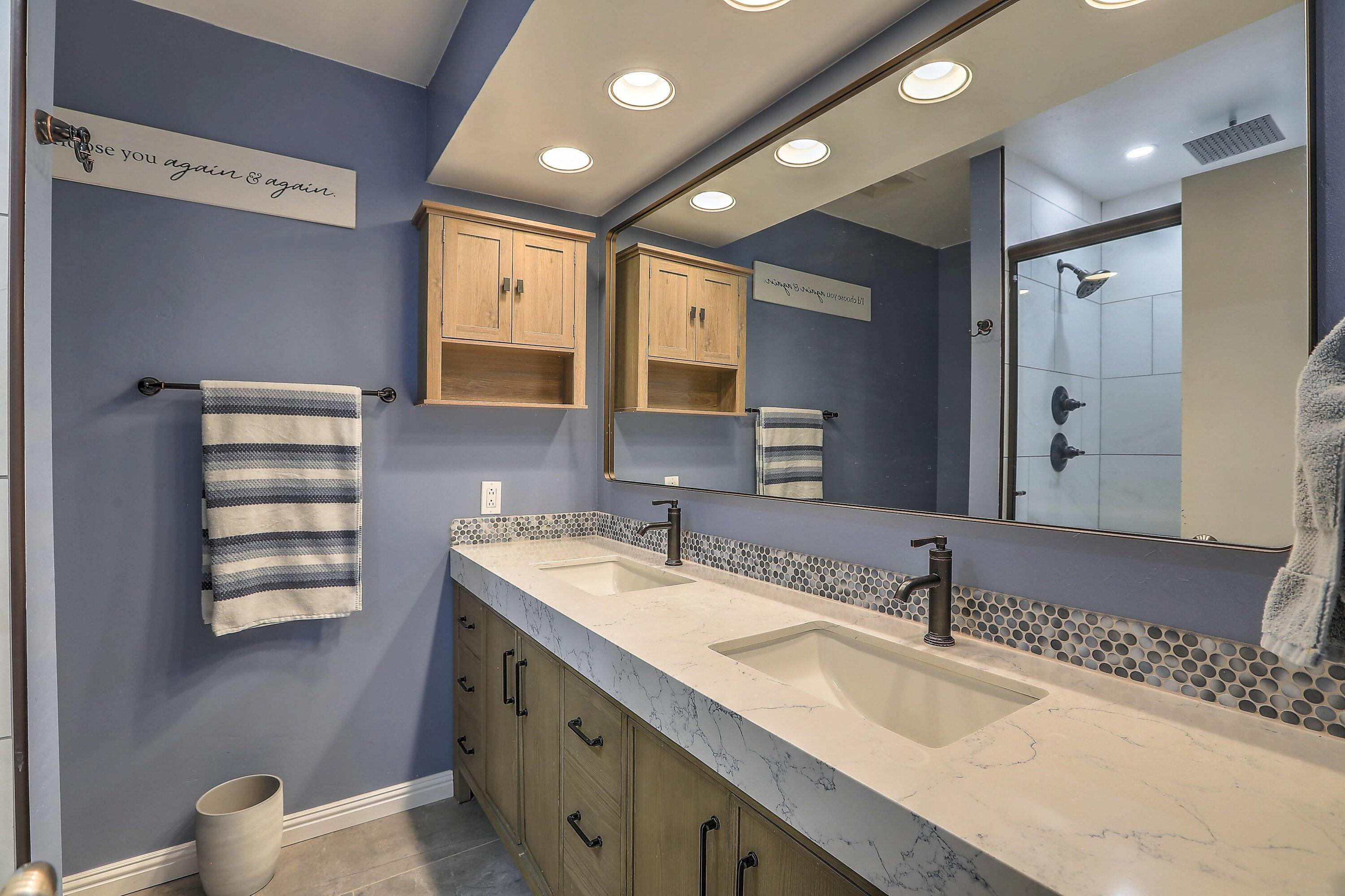 7421 WOODAL Street NE