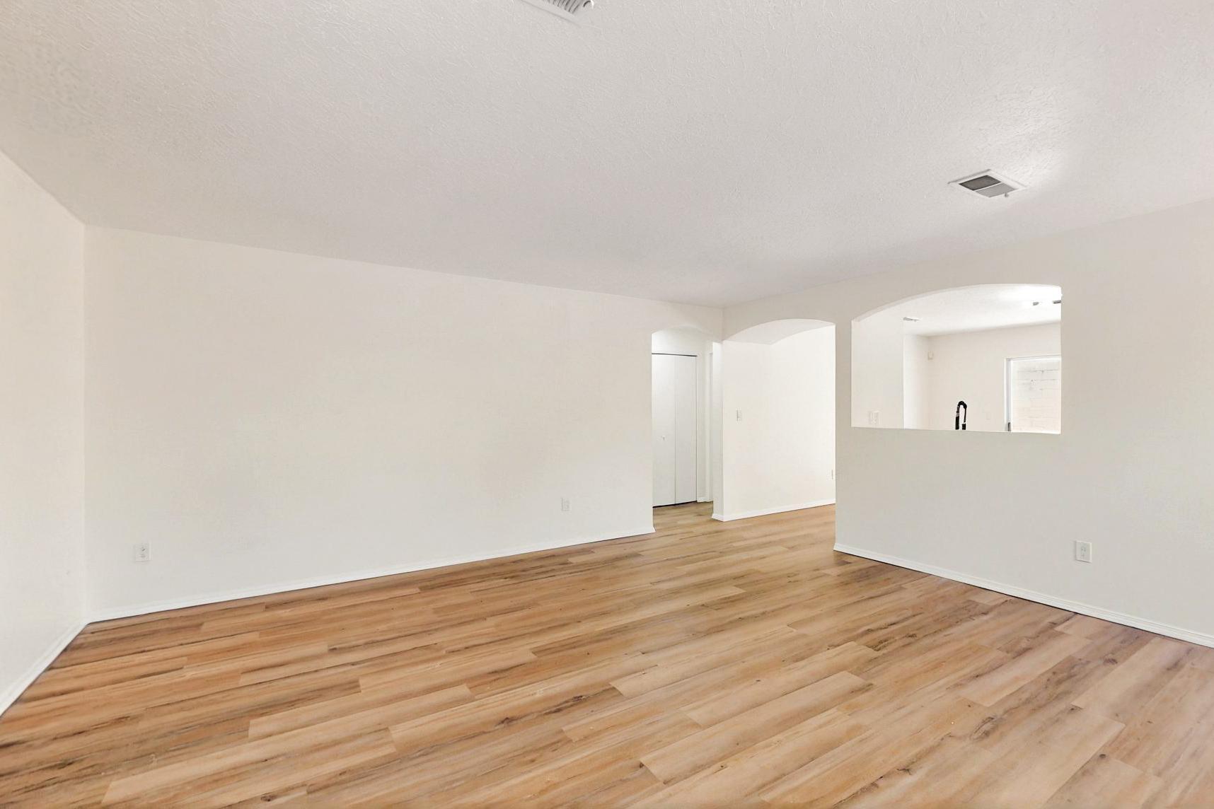 9927 Silverton Drive NW