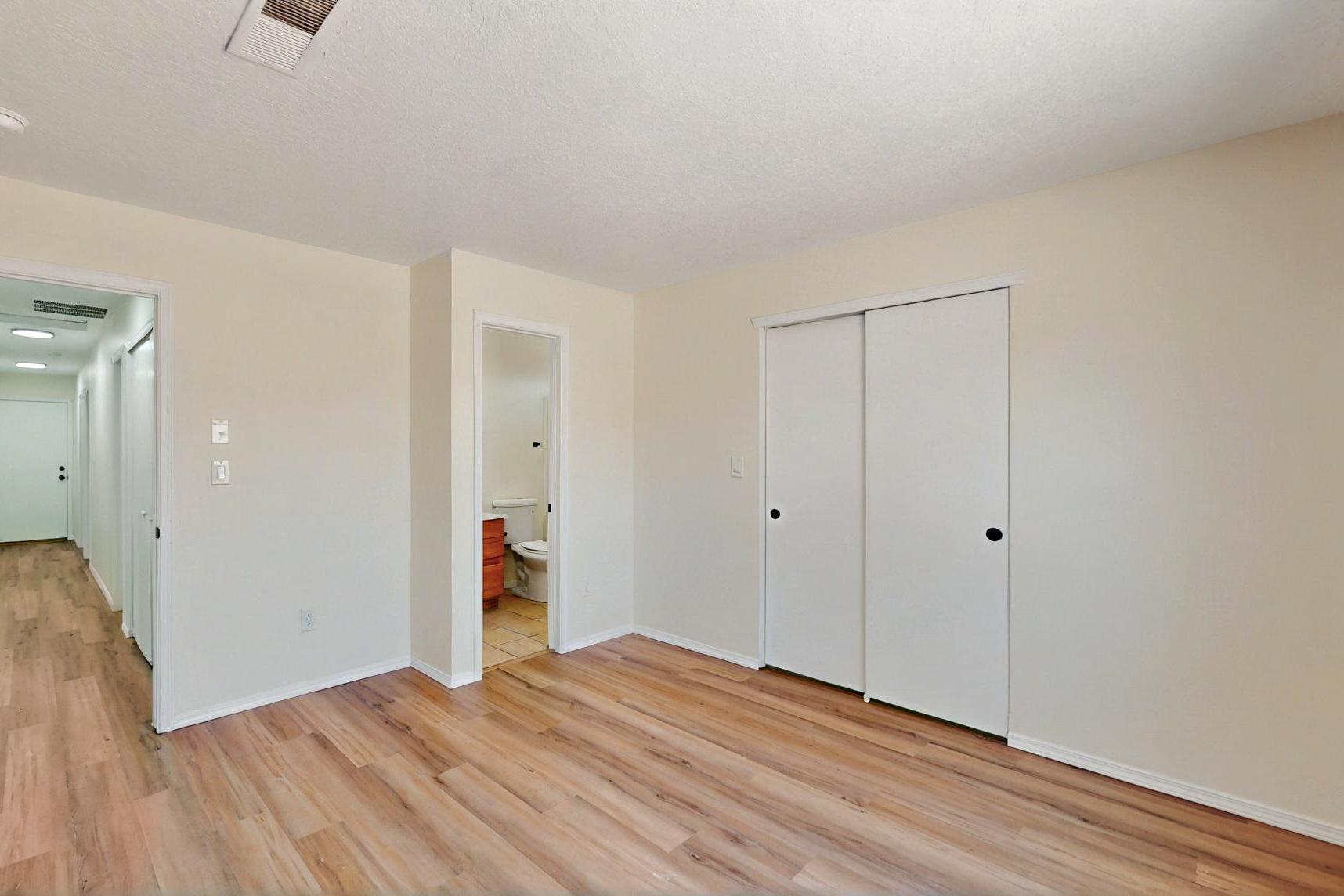 9927 Silverton Drive NW