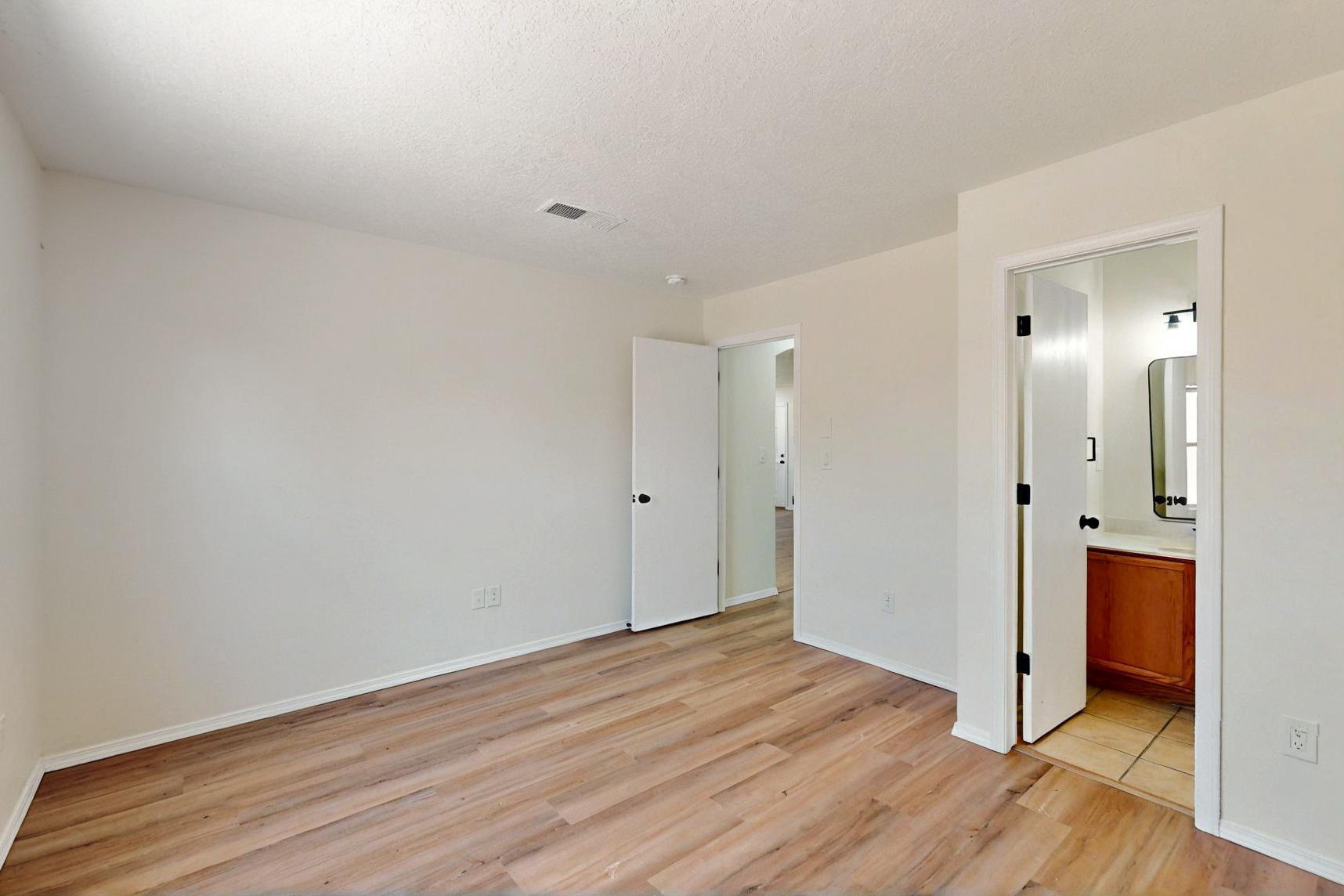 9927 Silverton Drive NW