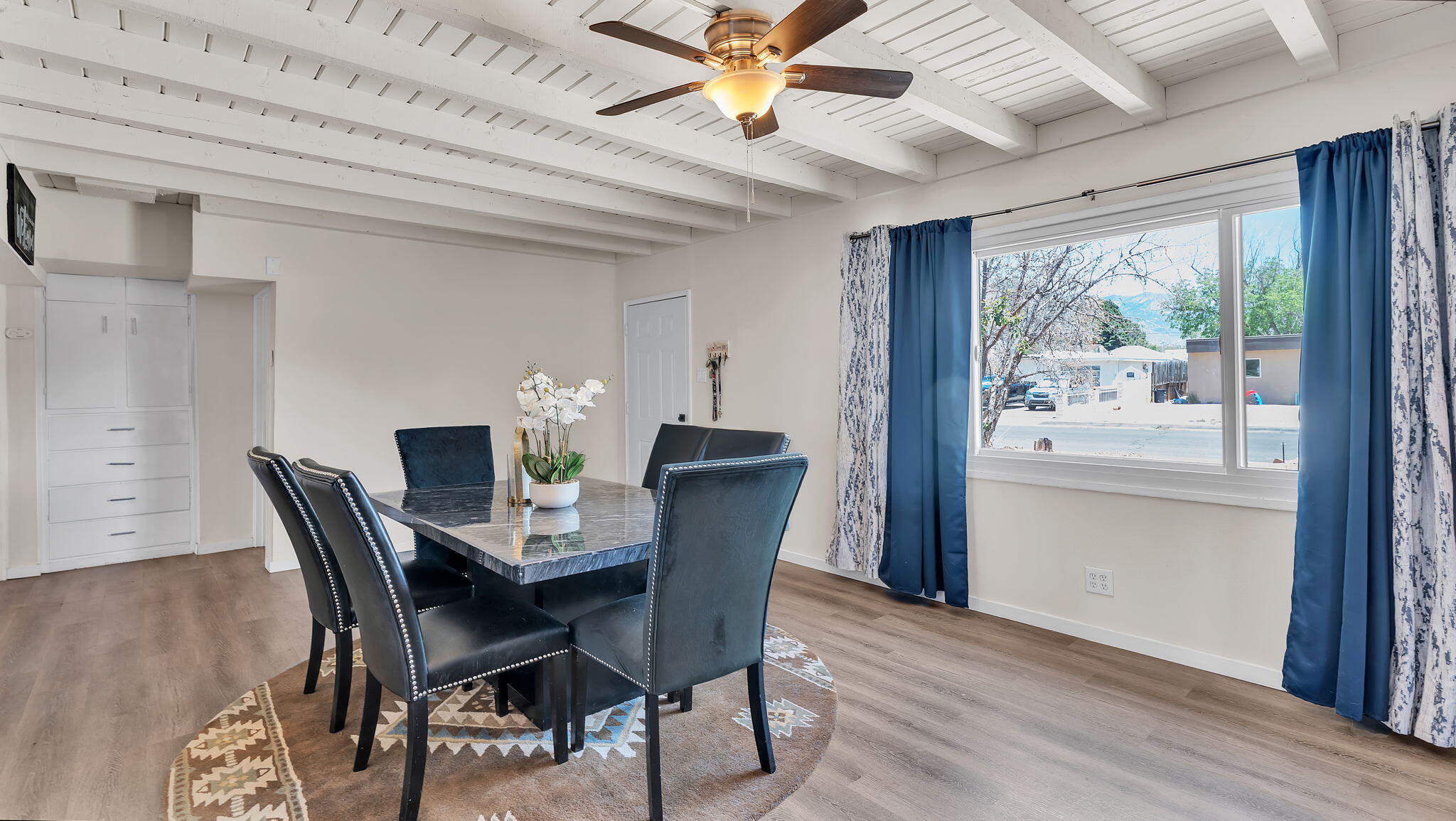 429 GENERAL HODGES Street NE