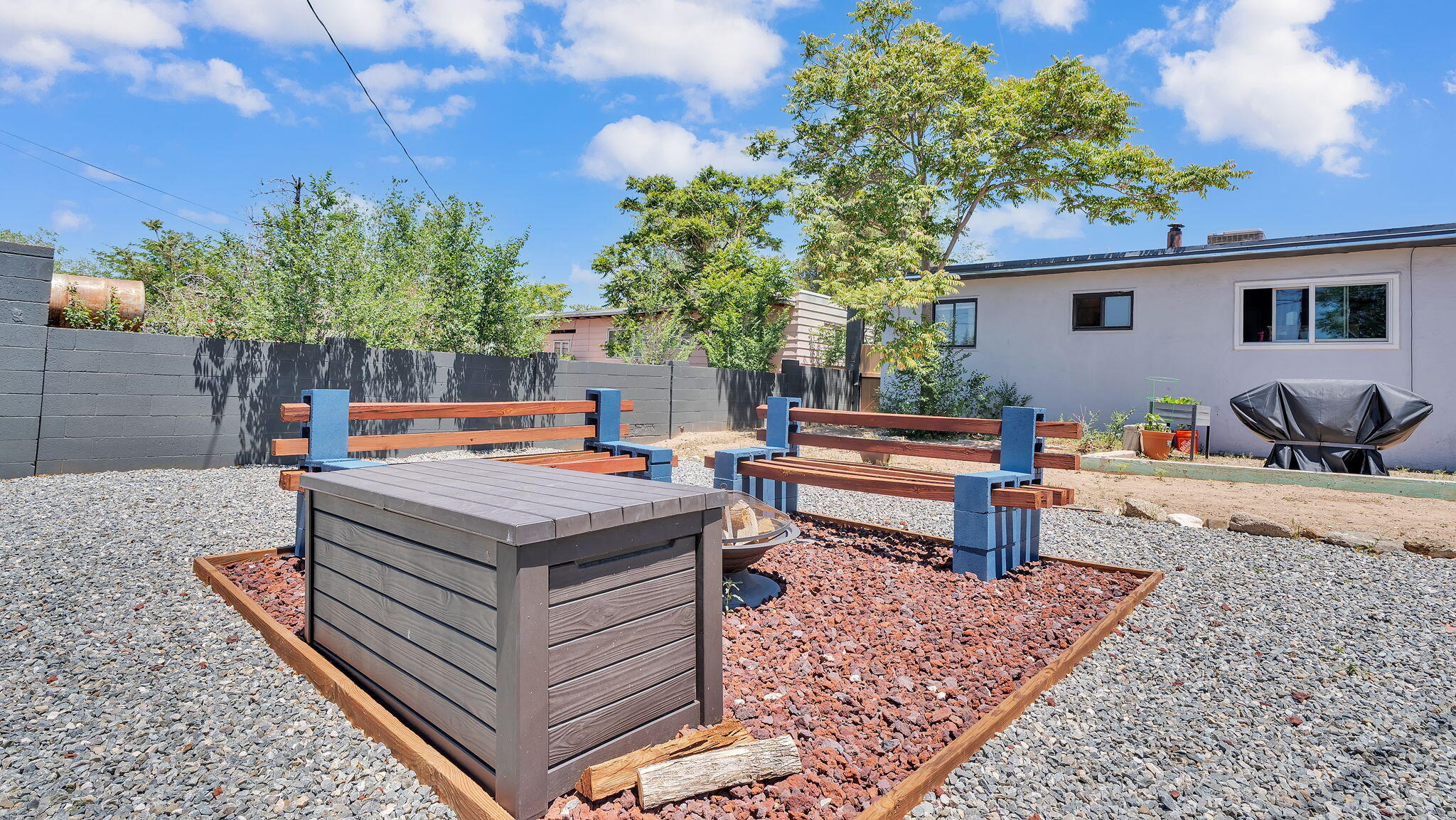 429 GENERAL HODGES Street NE