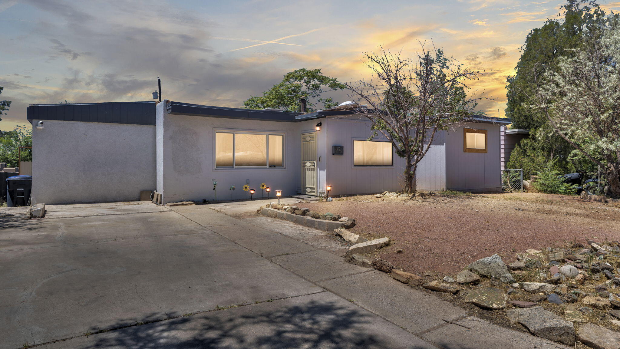 429 GENERAL HODGES Street NE