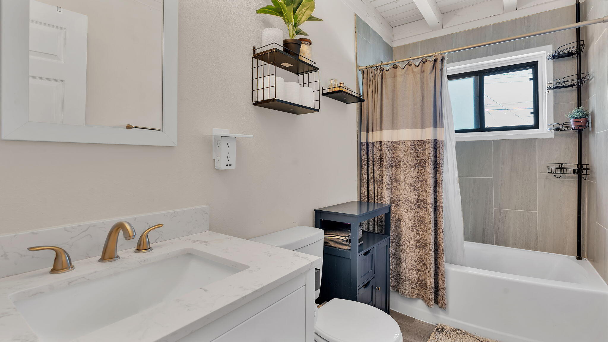 429 GENERAL HODGES Street NE