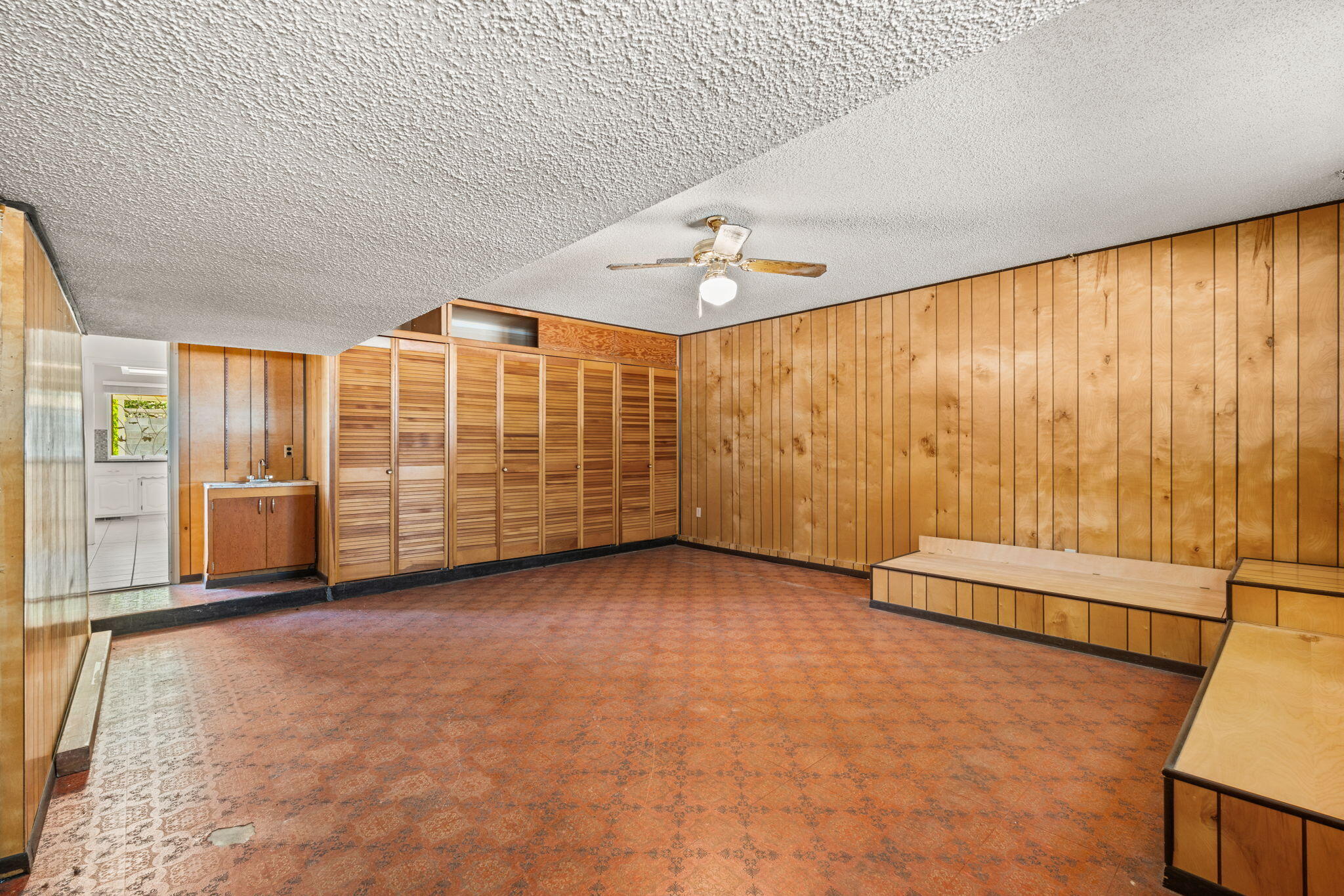 3832 BIG BEND Road NE