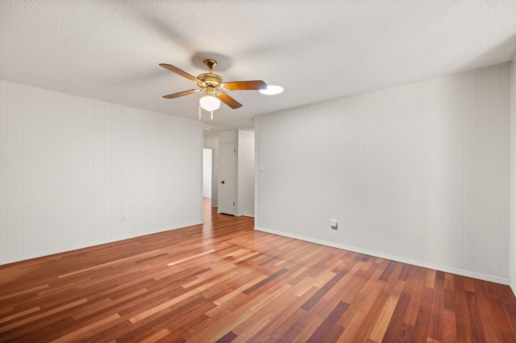 3832 BIG BEND Road NE