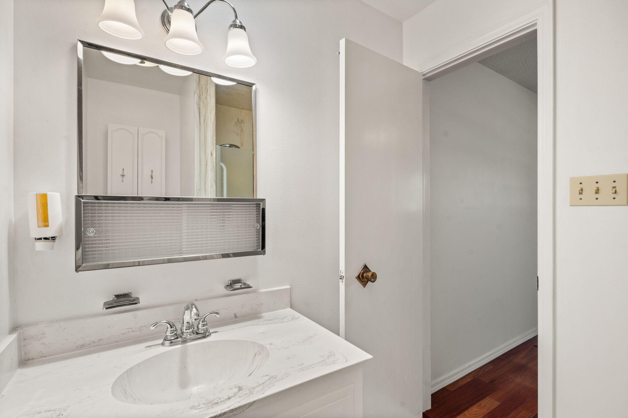 3832 BIG BEND Road NE