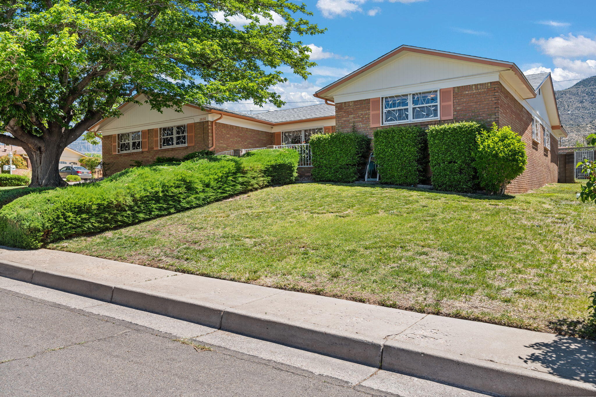 3832 BIG BEND Road NE