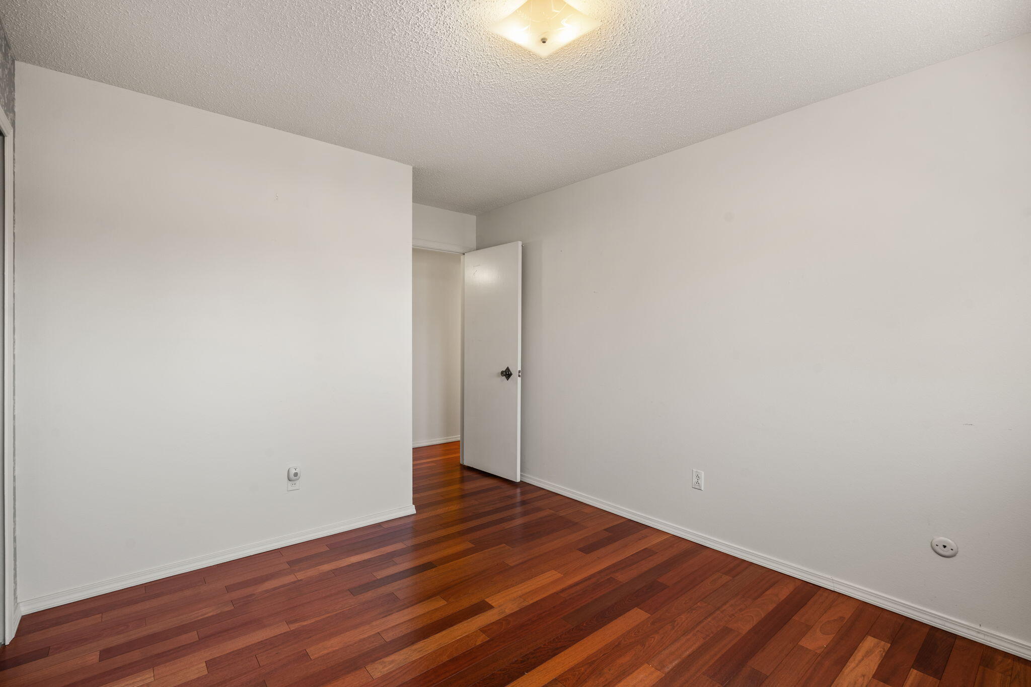 3832 BIG BEND Road NE