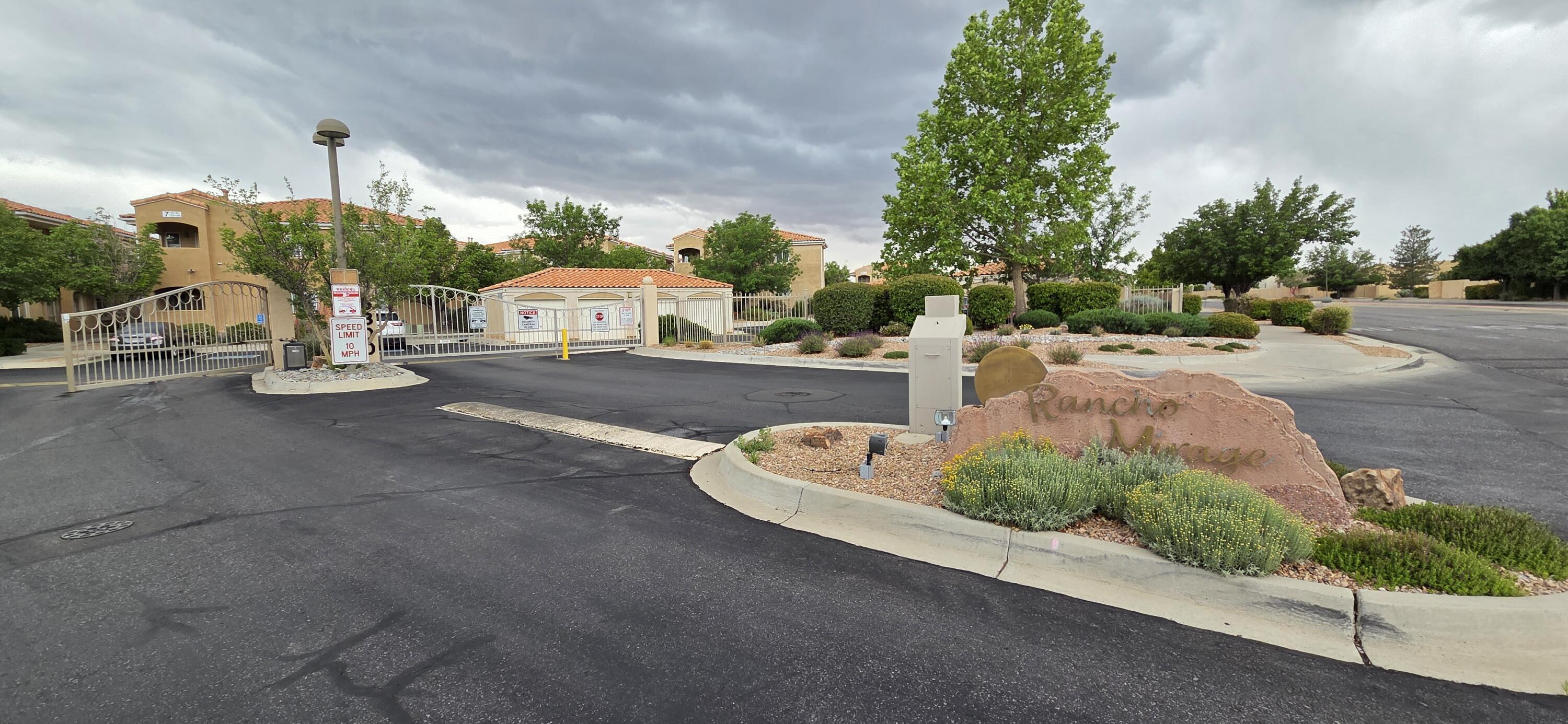 6800 Vista Del Norte Drive NE 1825