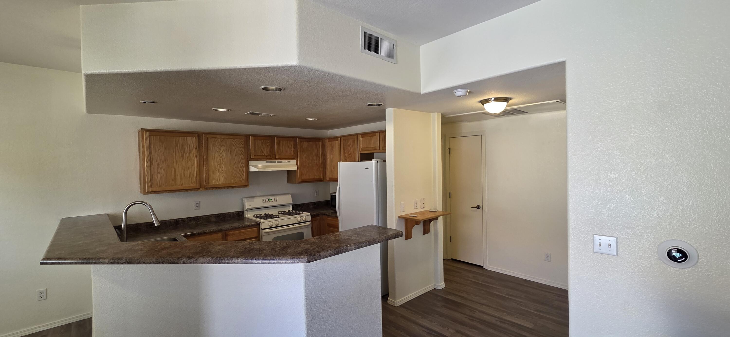 6800 Vista Del Norte Drive NE 1825