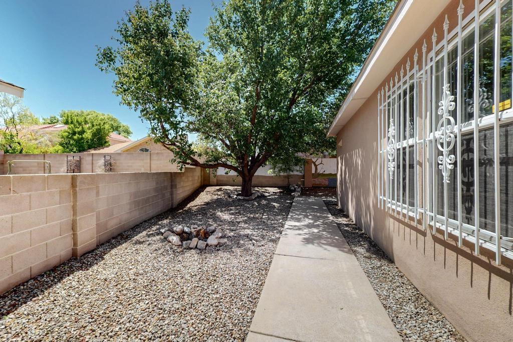 11500 MEDICINE BOW Place SE