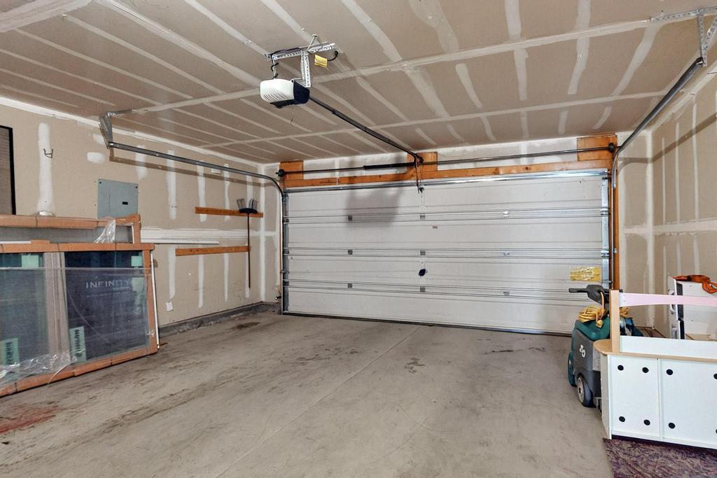 11500 MEDICINE BOW Place SE