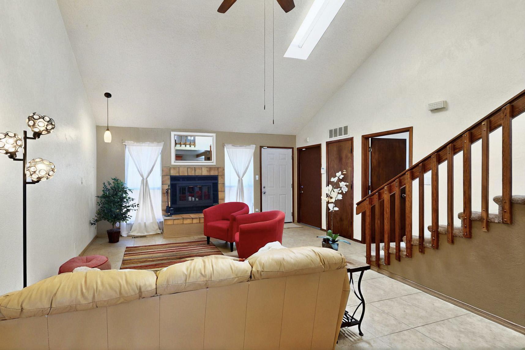 3039 Prenda De Oro Drive NW