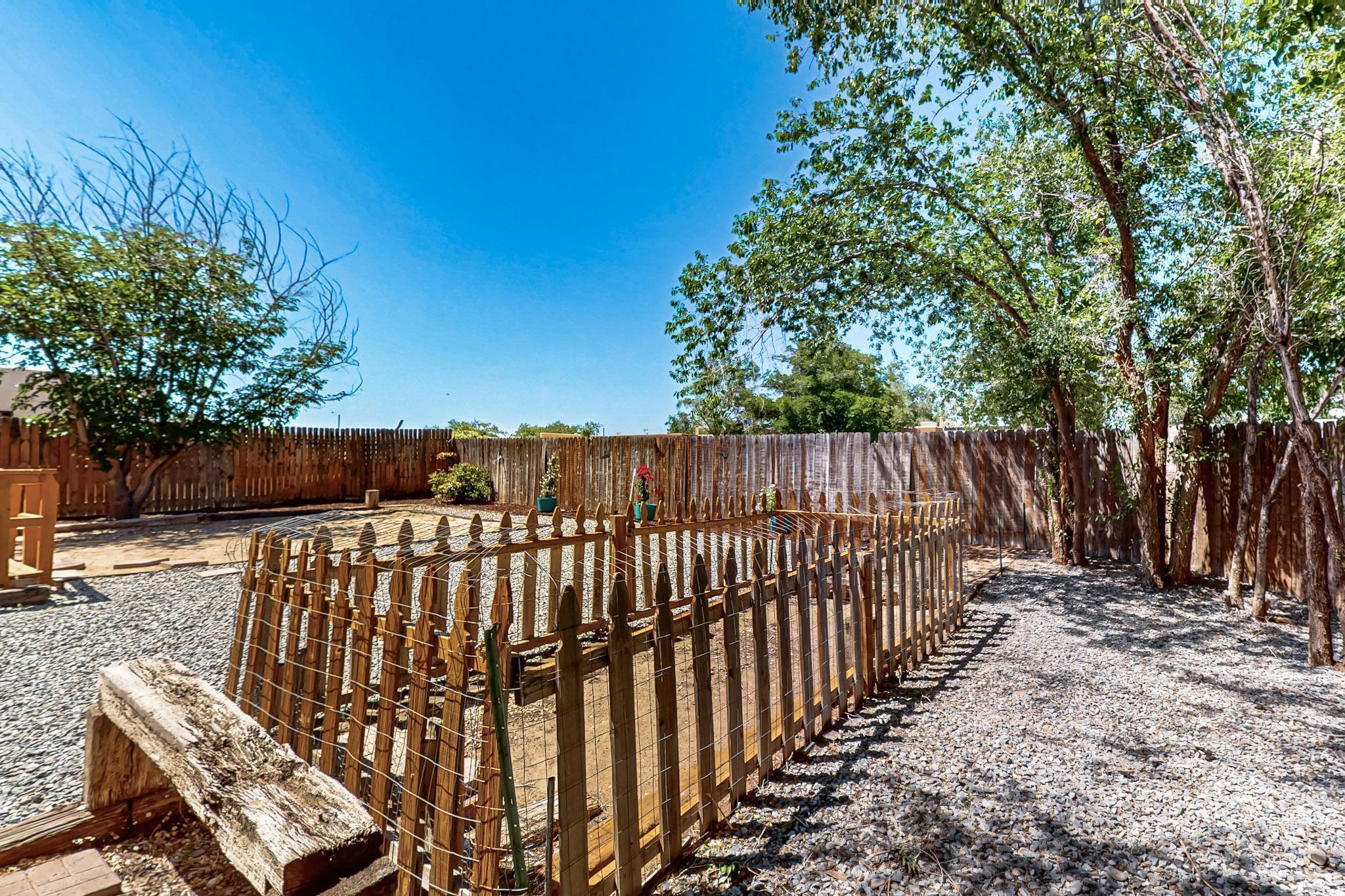 3039 Prenda De Oro Drive NW