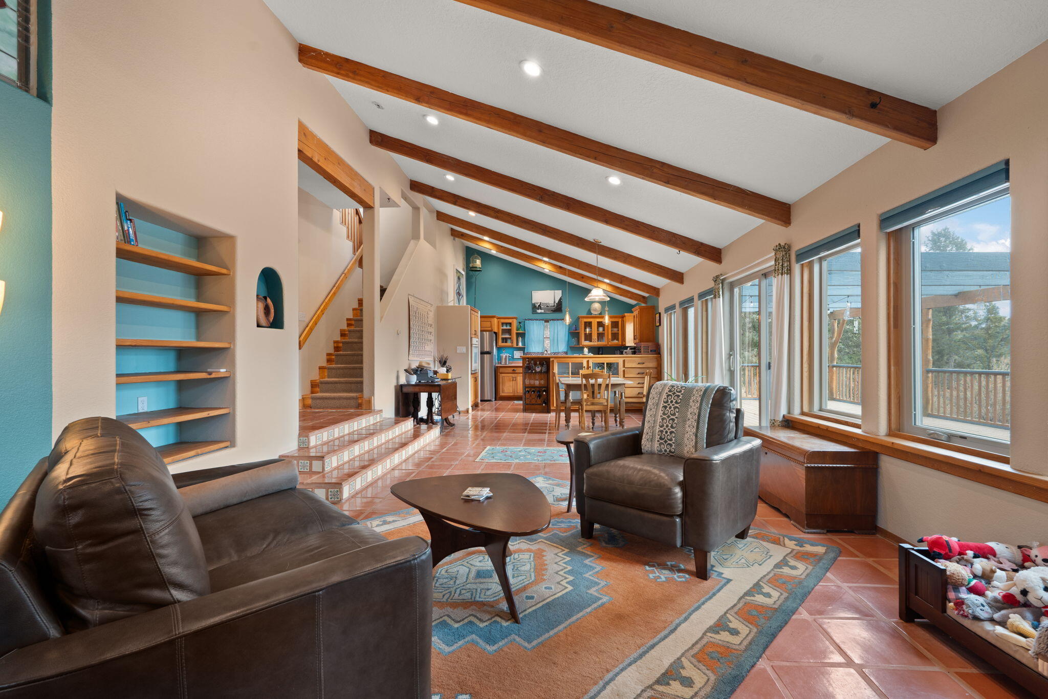 75 Peacock Lane