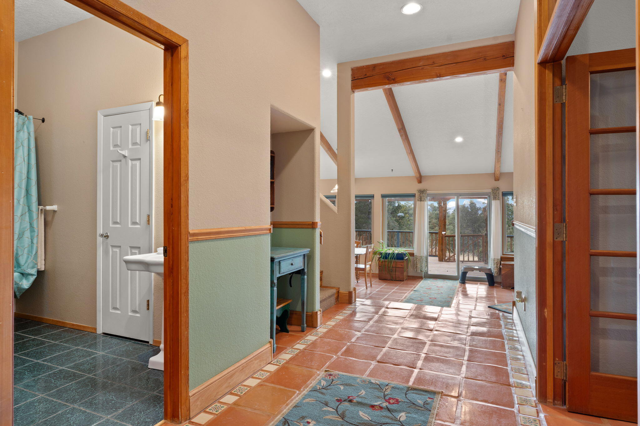 75 Peacock Lane