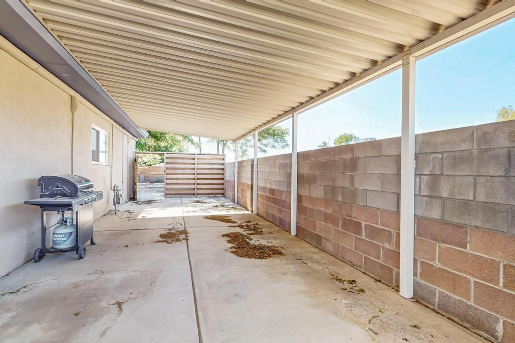 3711 MORNINGSIDE Drive NE