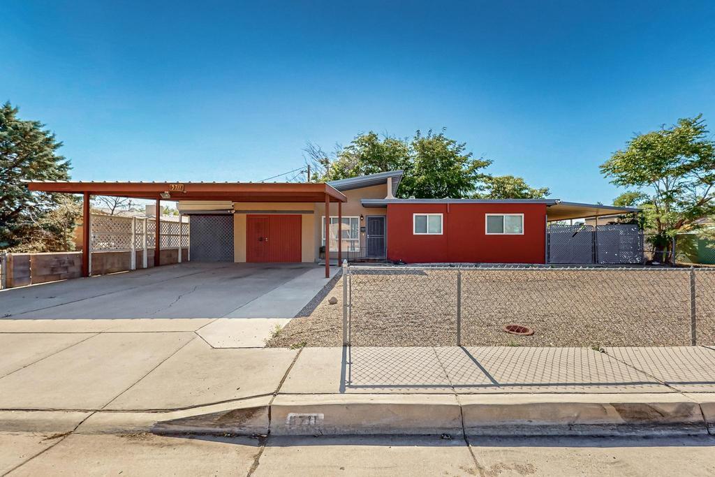 3711 MORNINGSIDE Drive NE