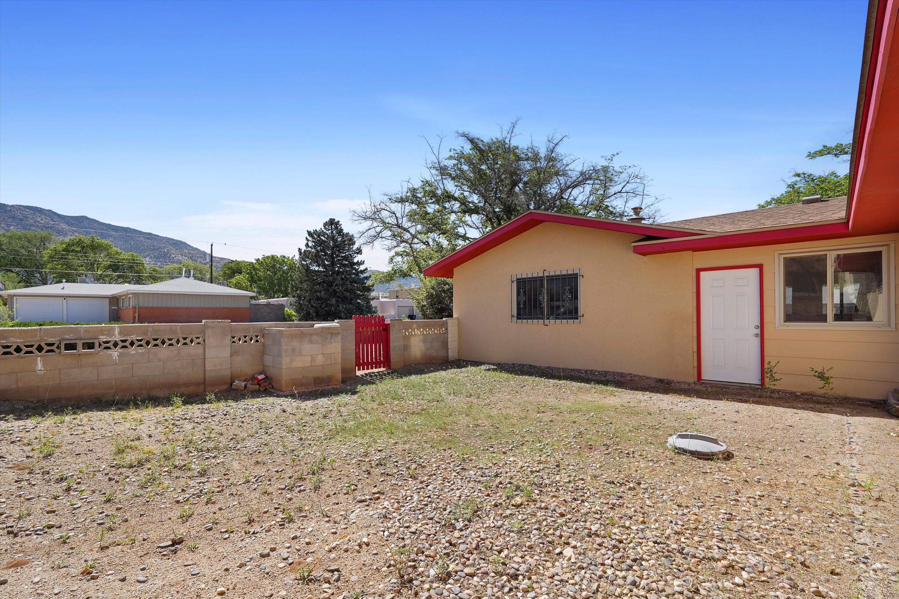 11901 Lexington Avenue NE