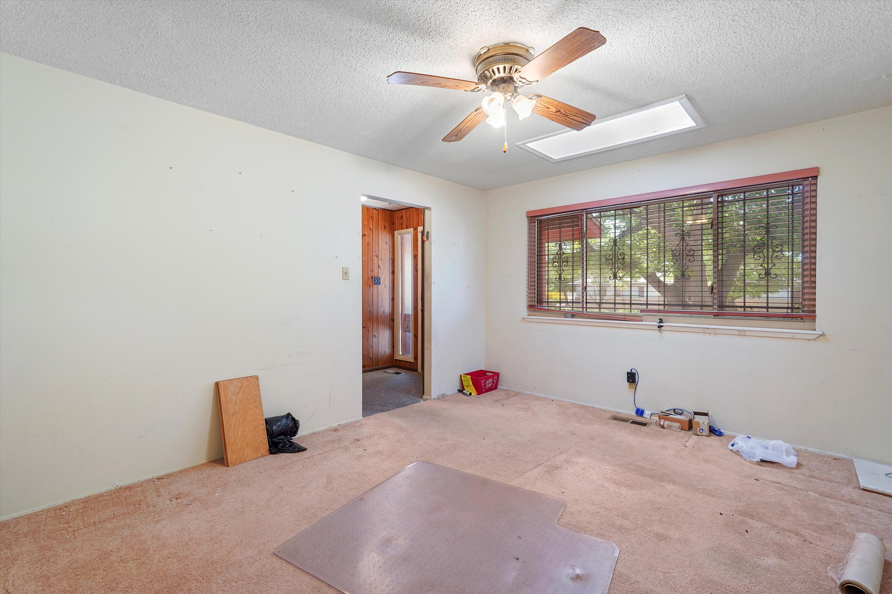 11901 Lexington Avenue NE