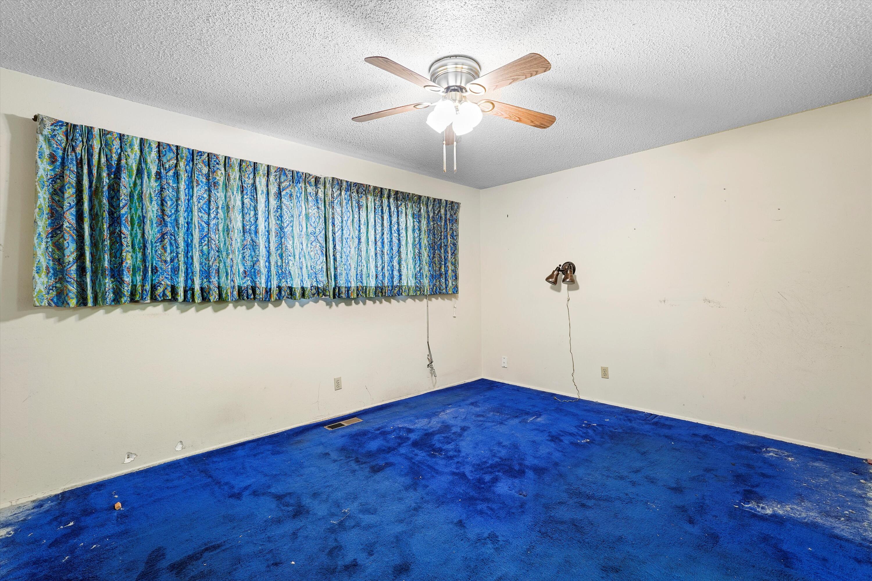 11901 Lexington Avenue NE