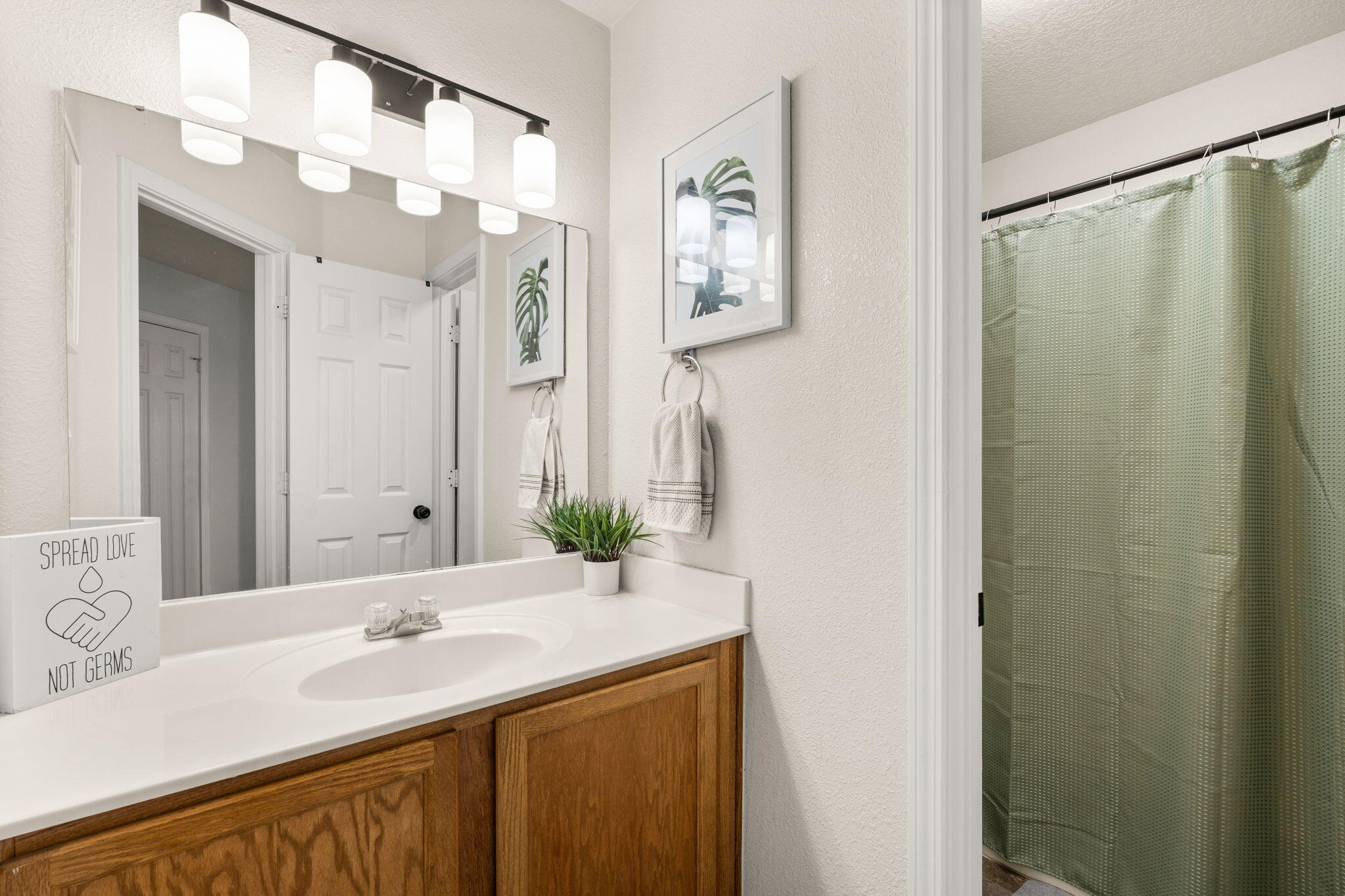 6420 MESA ALEGRE Avenue NW