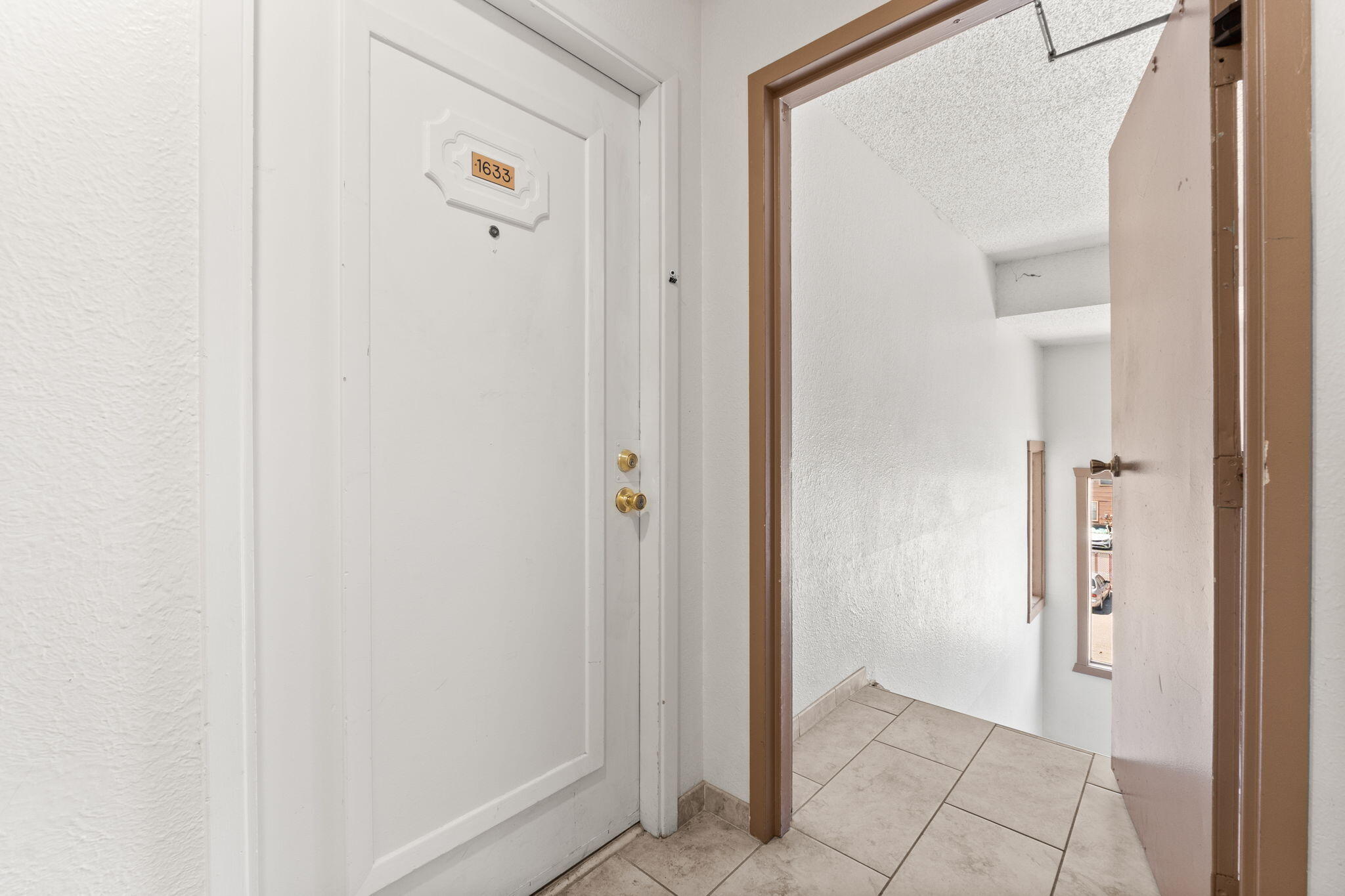 3867 MONTGOMERY Boulevard NE 1633