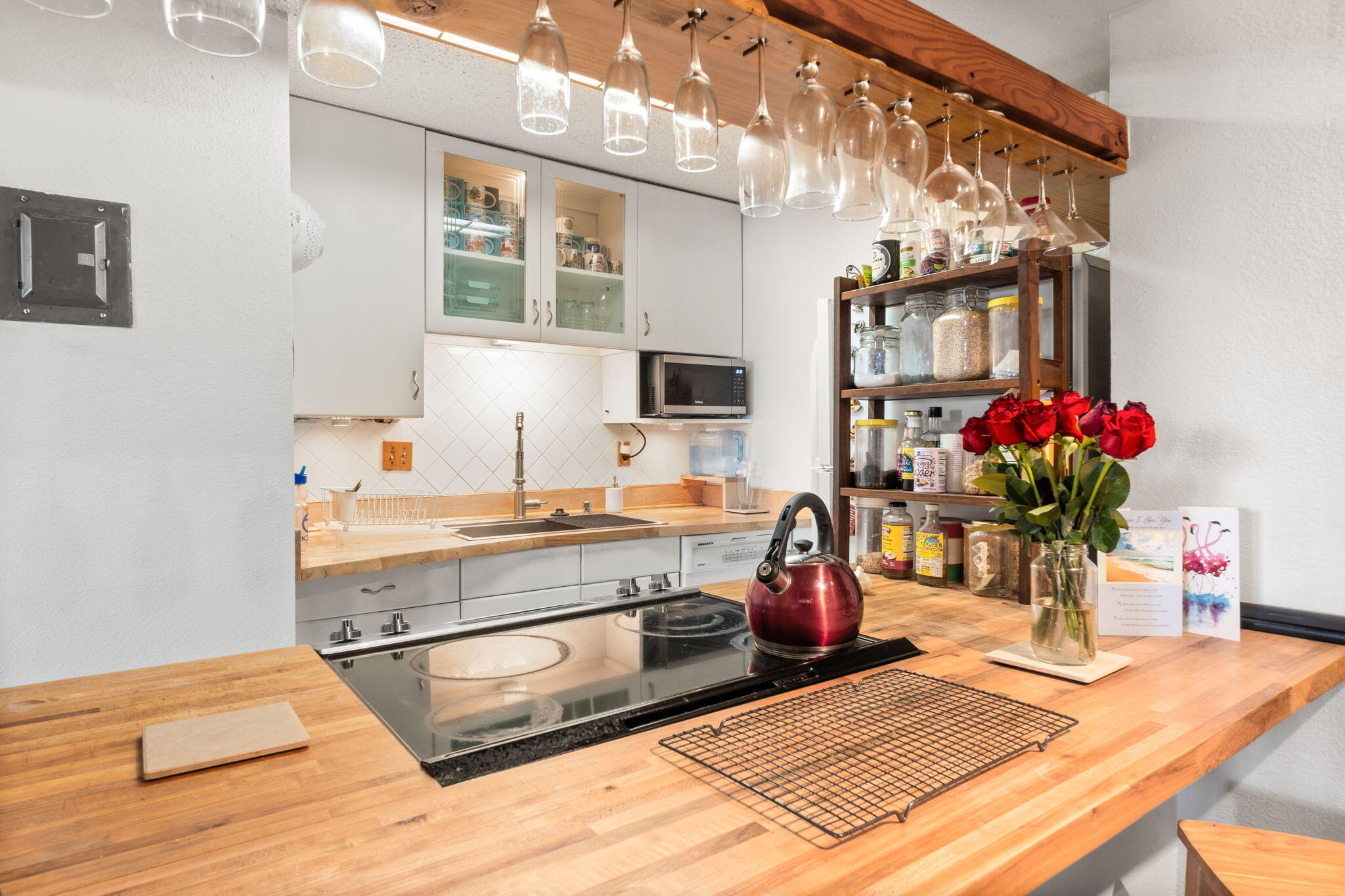 3867 MONTGOMERY Boulevard NE 1633