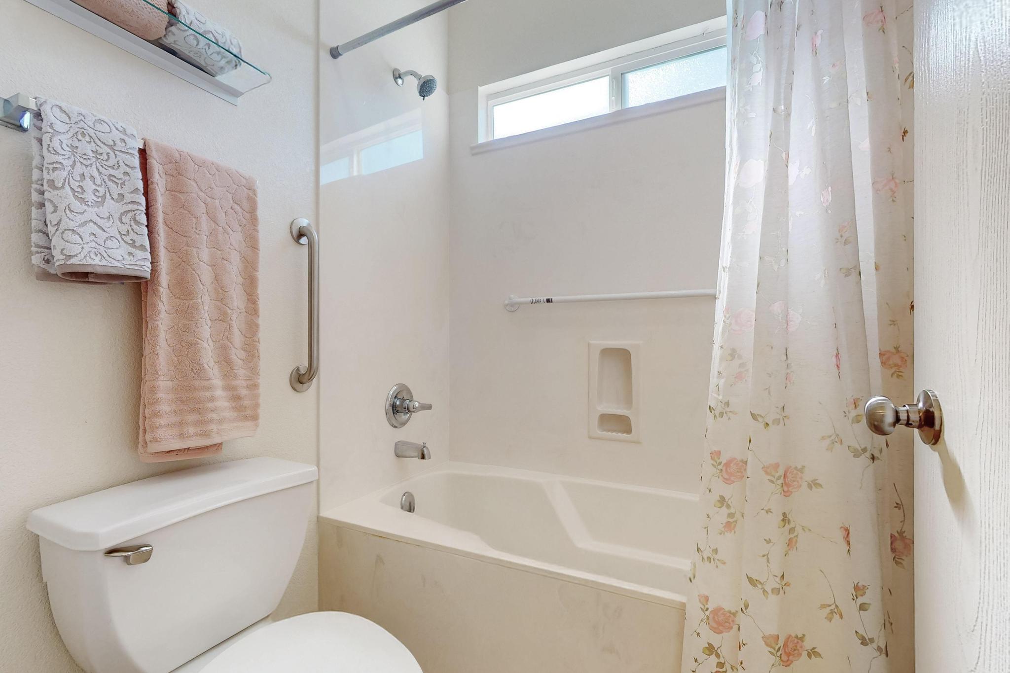 7600 CALLE ARMONIA NE