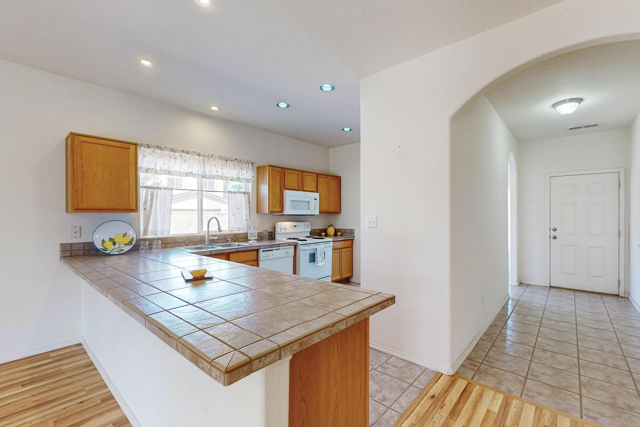 7600 CALLE ARMONIA NE