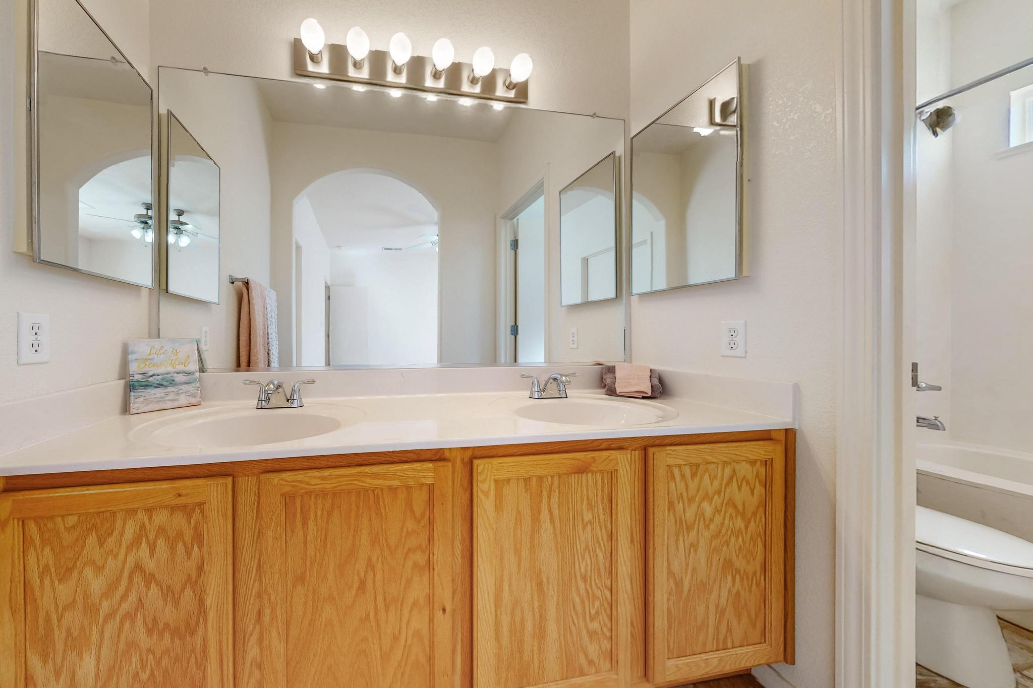 7600 CALLE ARMONIA NE