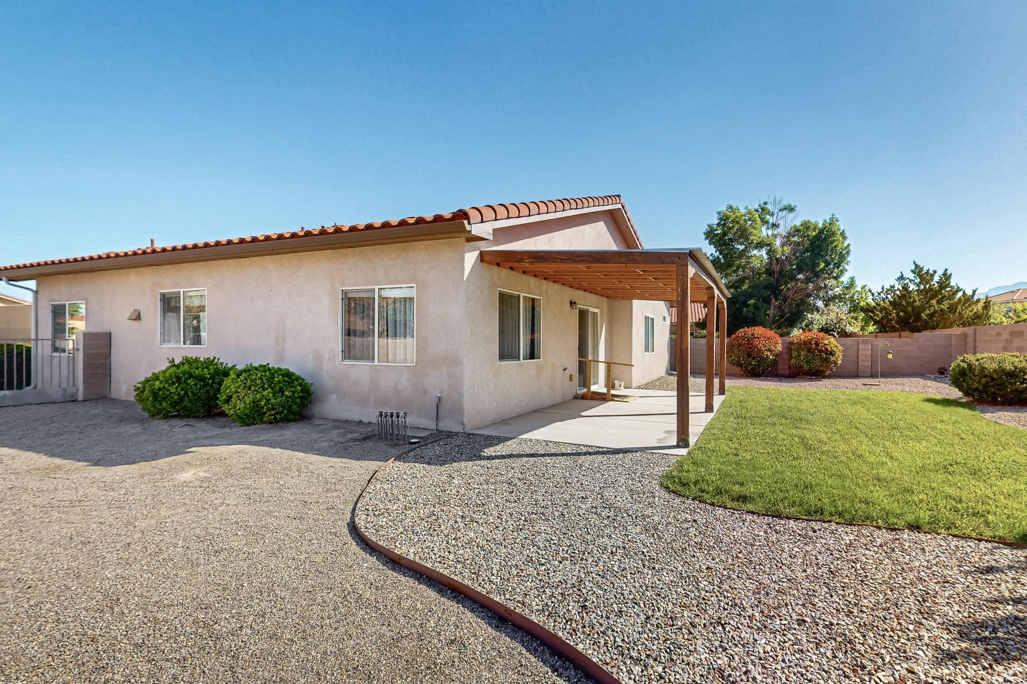 7600 CALLE ARMONIA NE