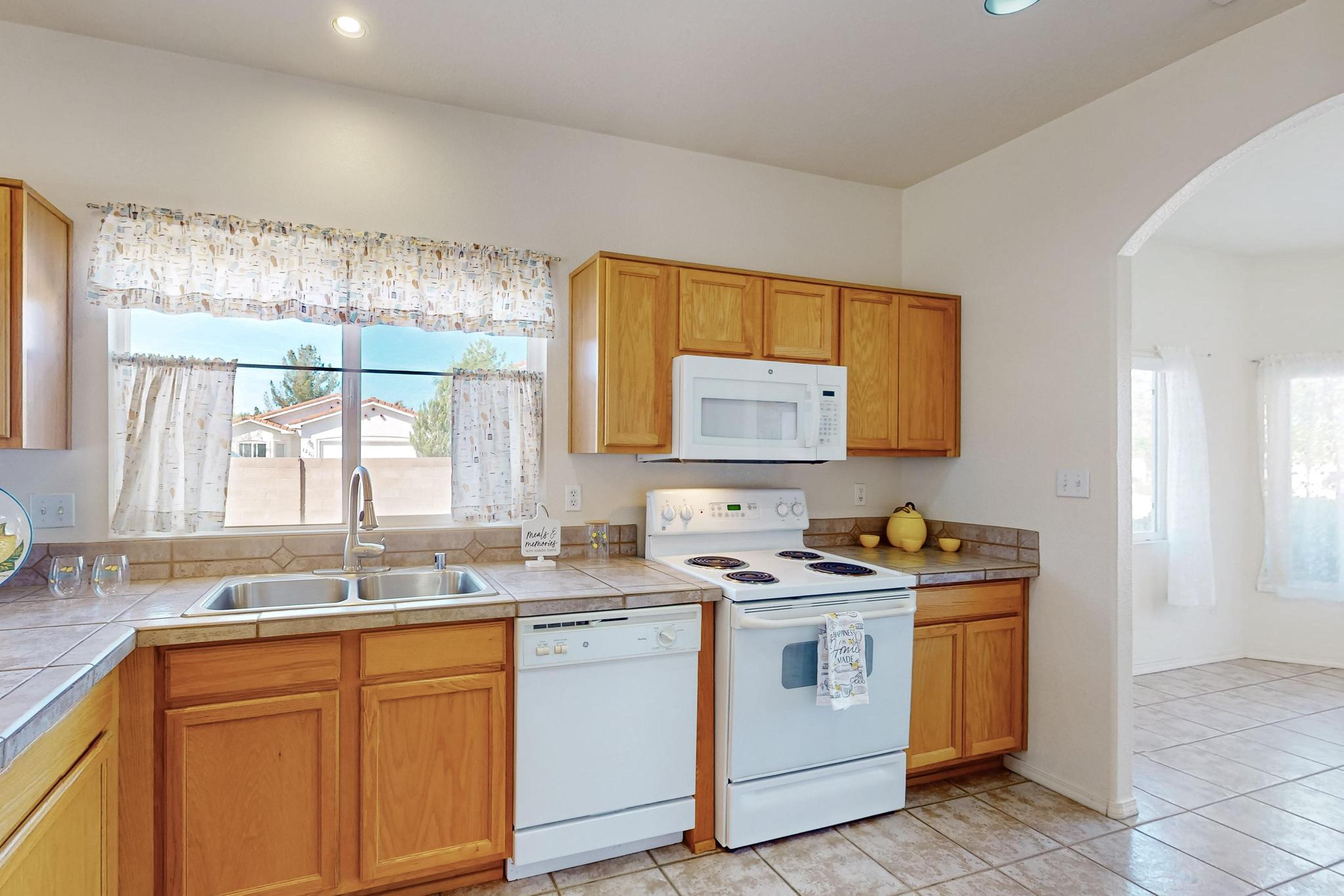 7600 CALLE ARMONIA NE