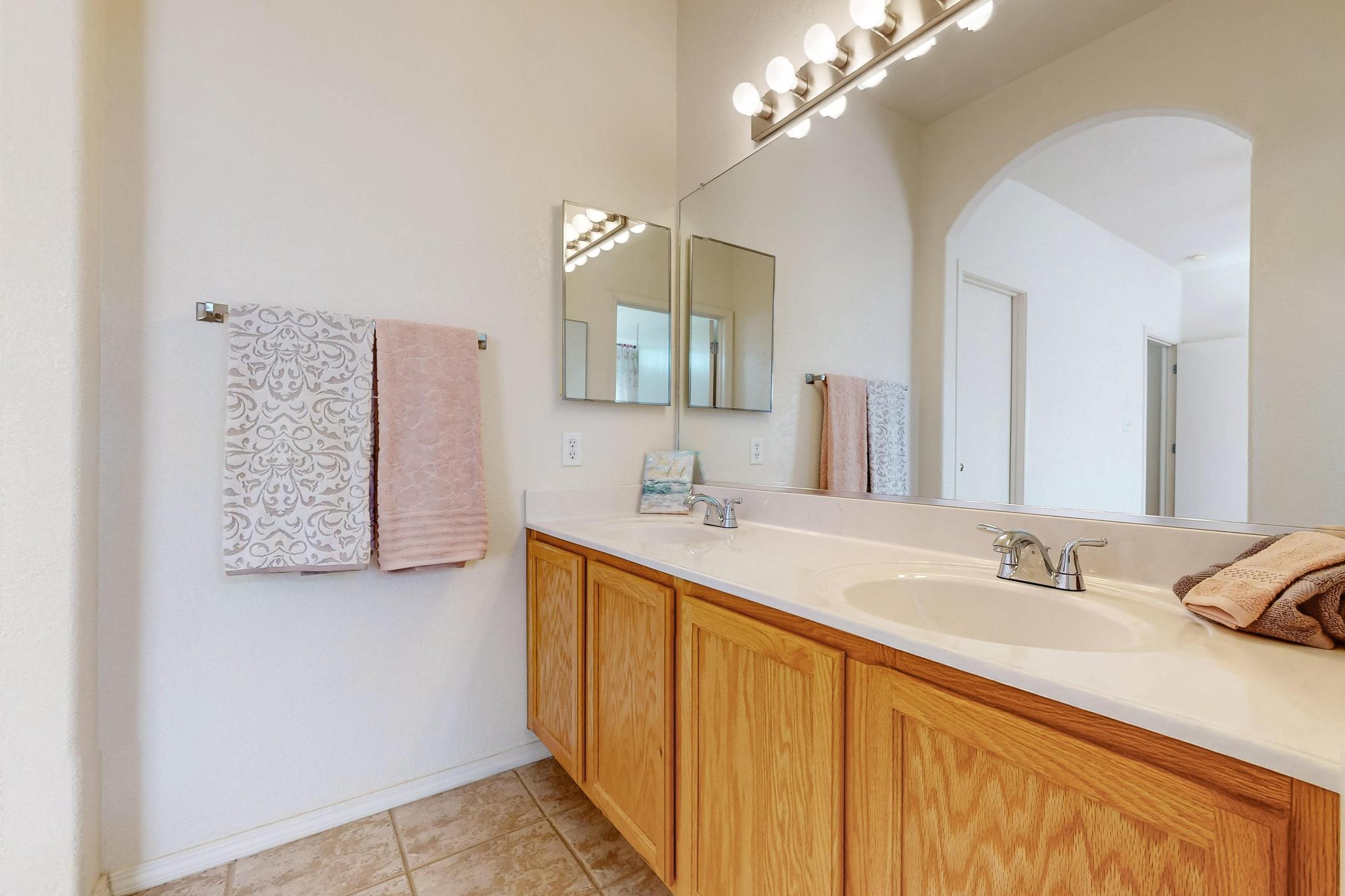 7600 CALLE ARMONIA NE