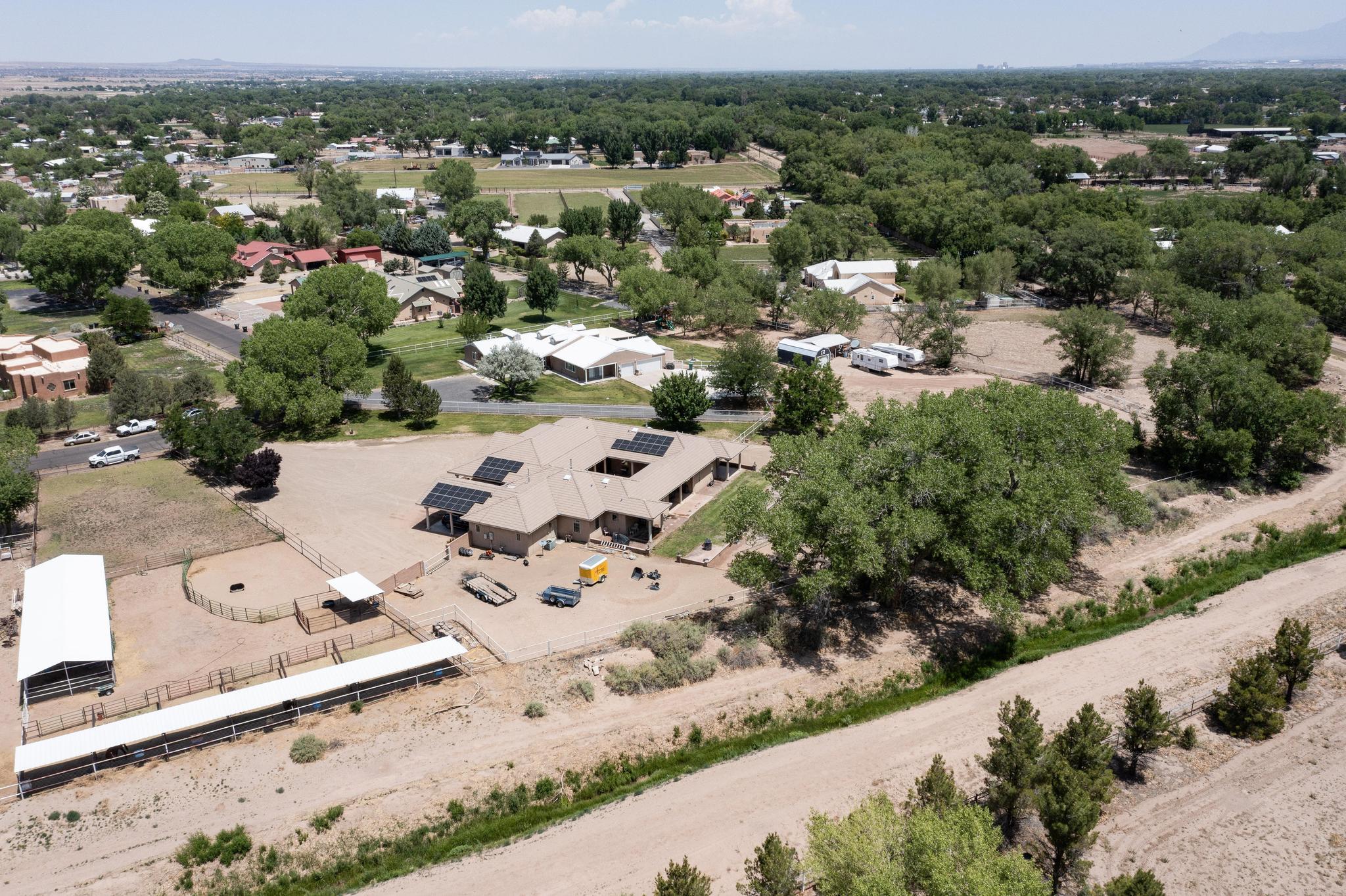 2686 DELLA Road SW