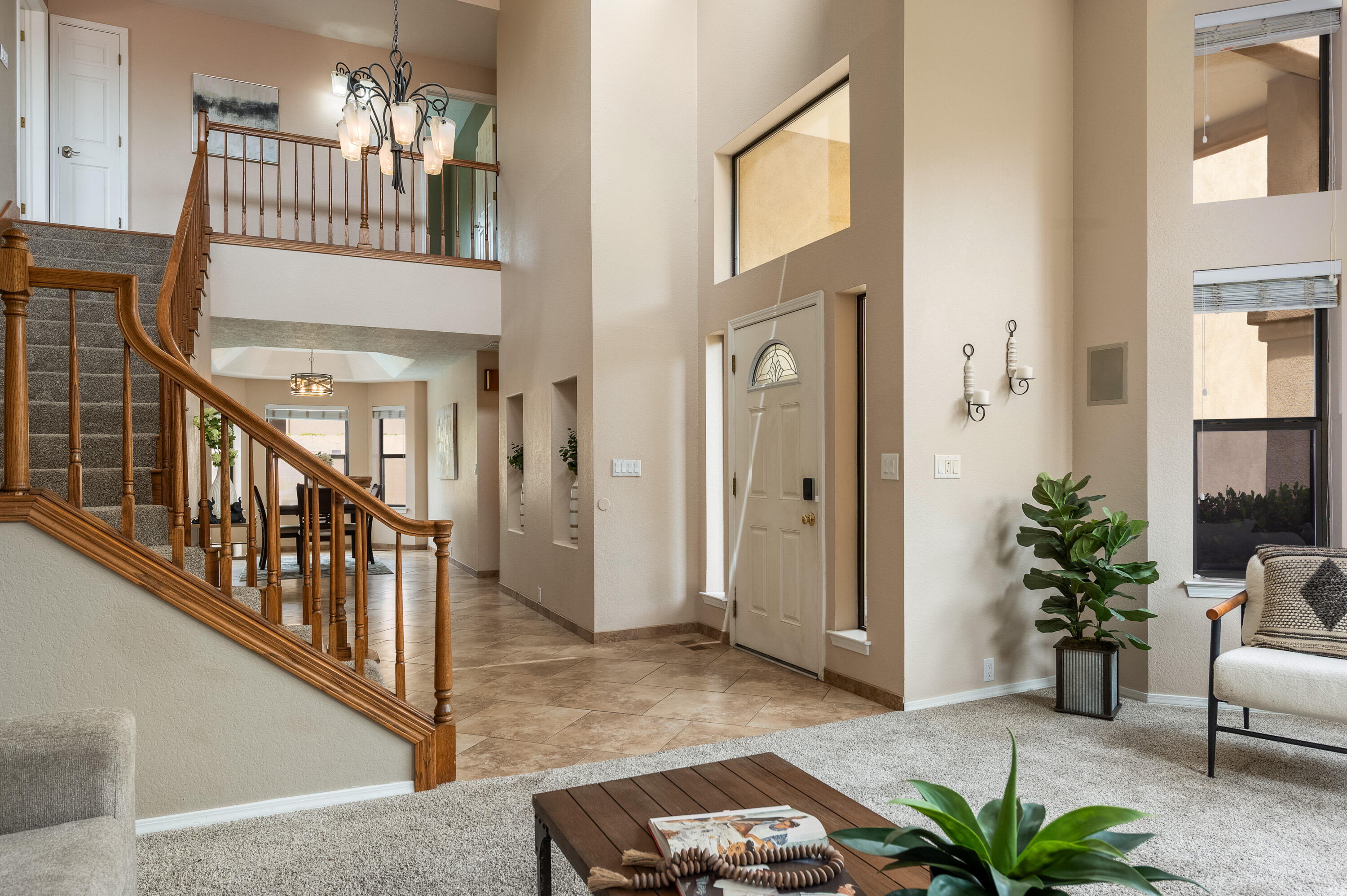 5327 AVENIDA CUESTA NE