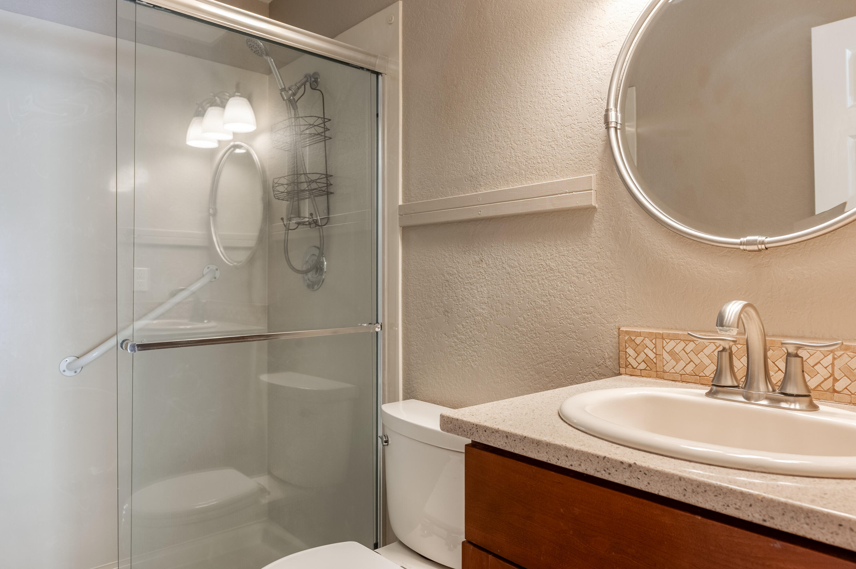 5327 AVENIDA CUESTA NE