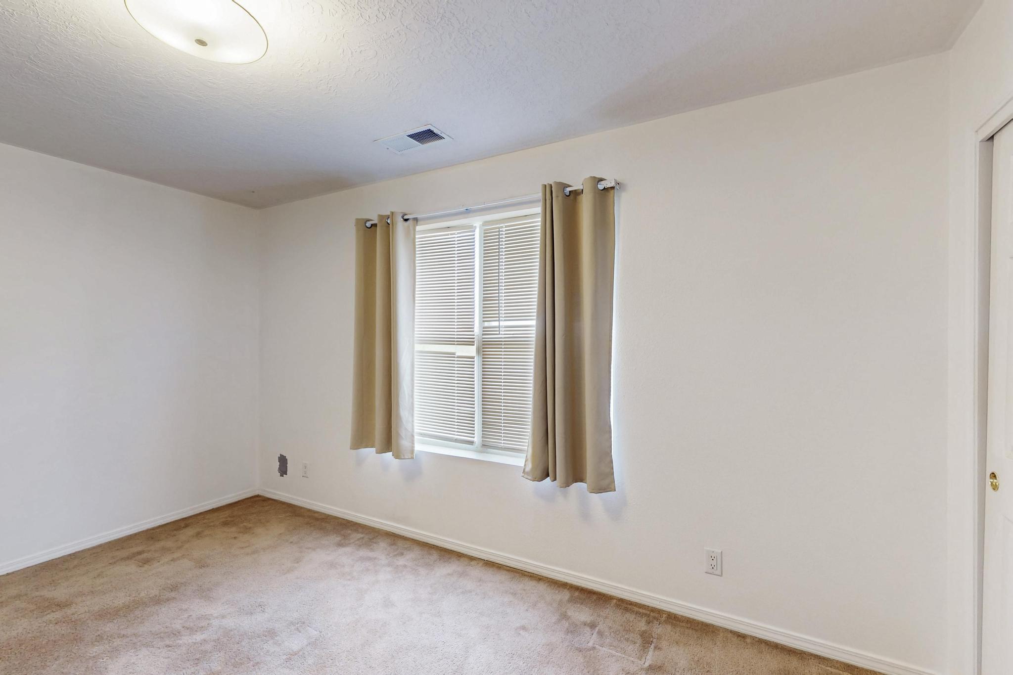 10 E Howell Road