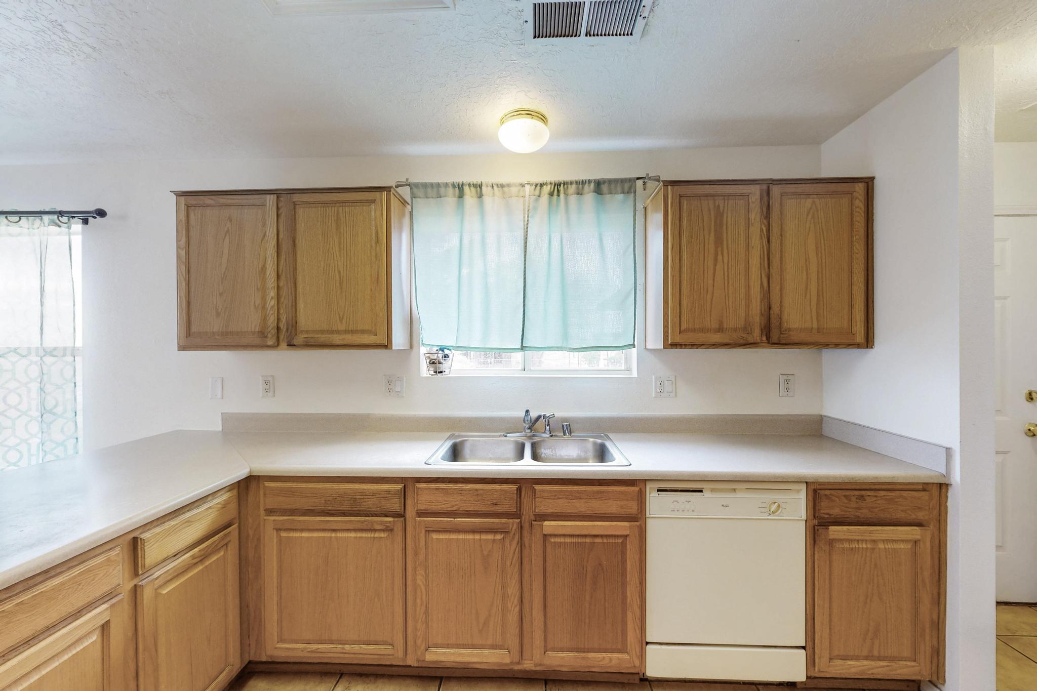10 E Howell Road