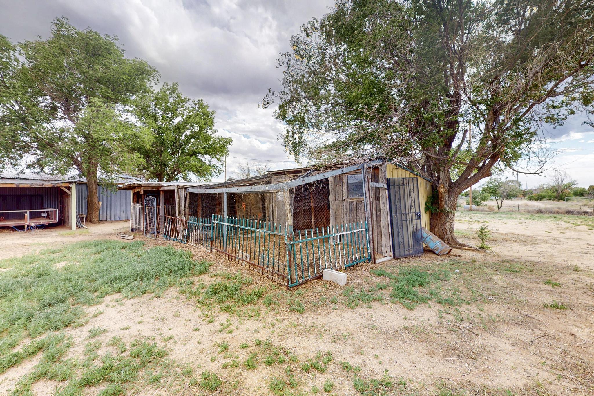 10 E Howell Road