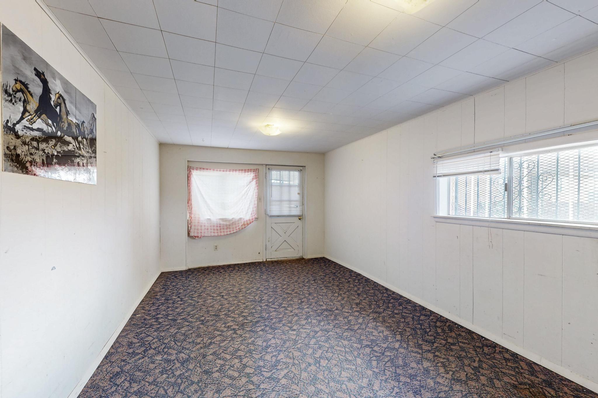 10 E Howell Road