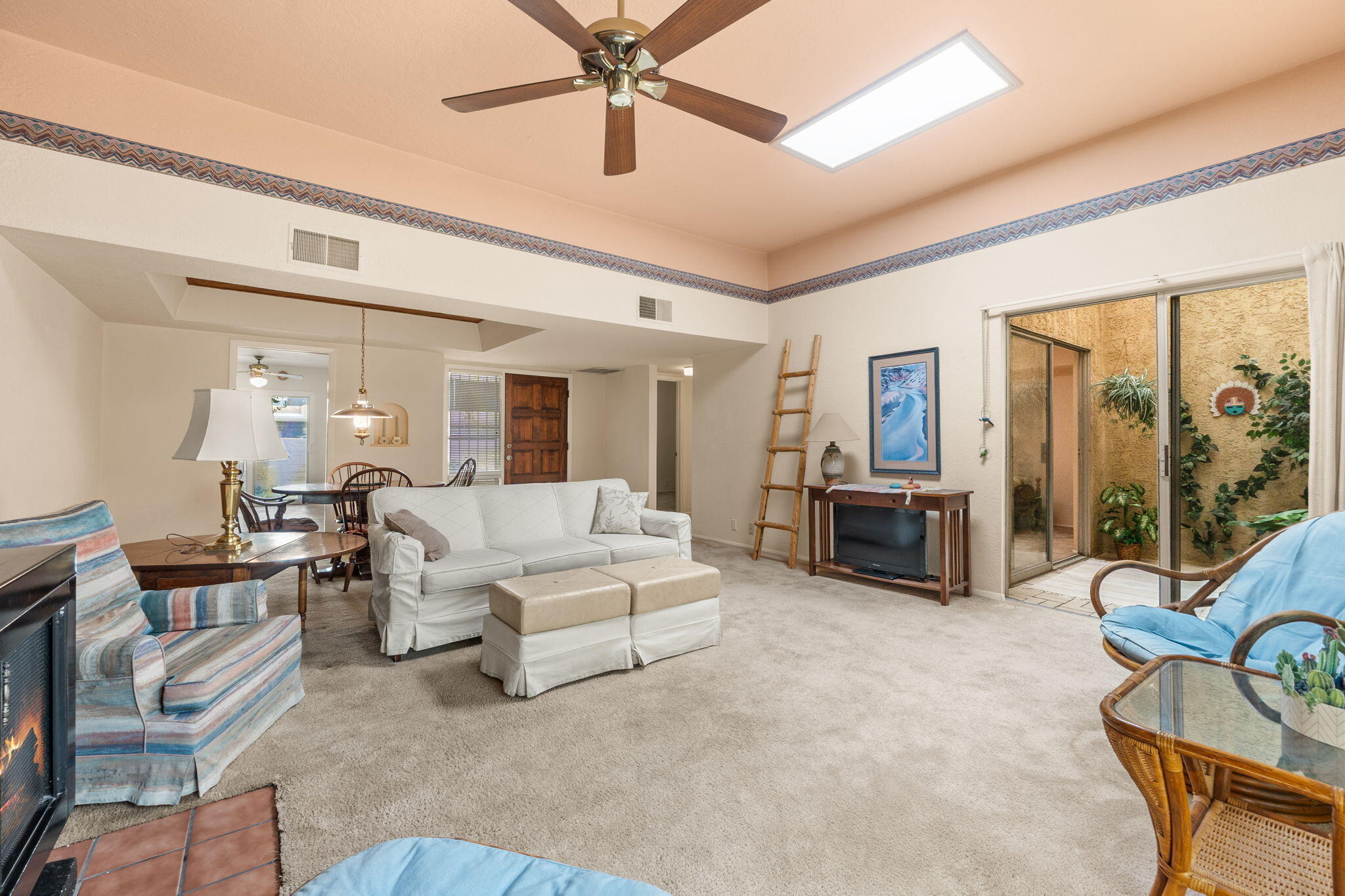 24 Casa Hermosa Drive NE